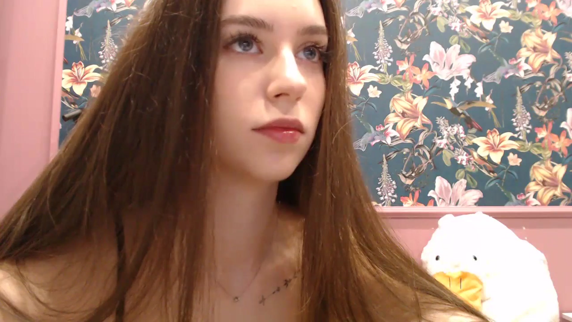 Gallery image thumbnail from ElsieF_'s myfreecams stream on, 06/22/2025, 18:25 image 8 of 20