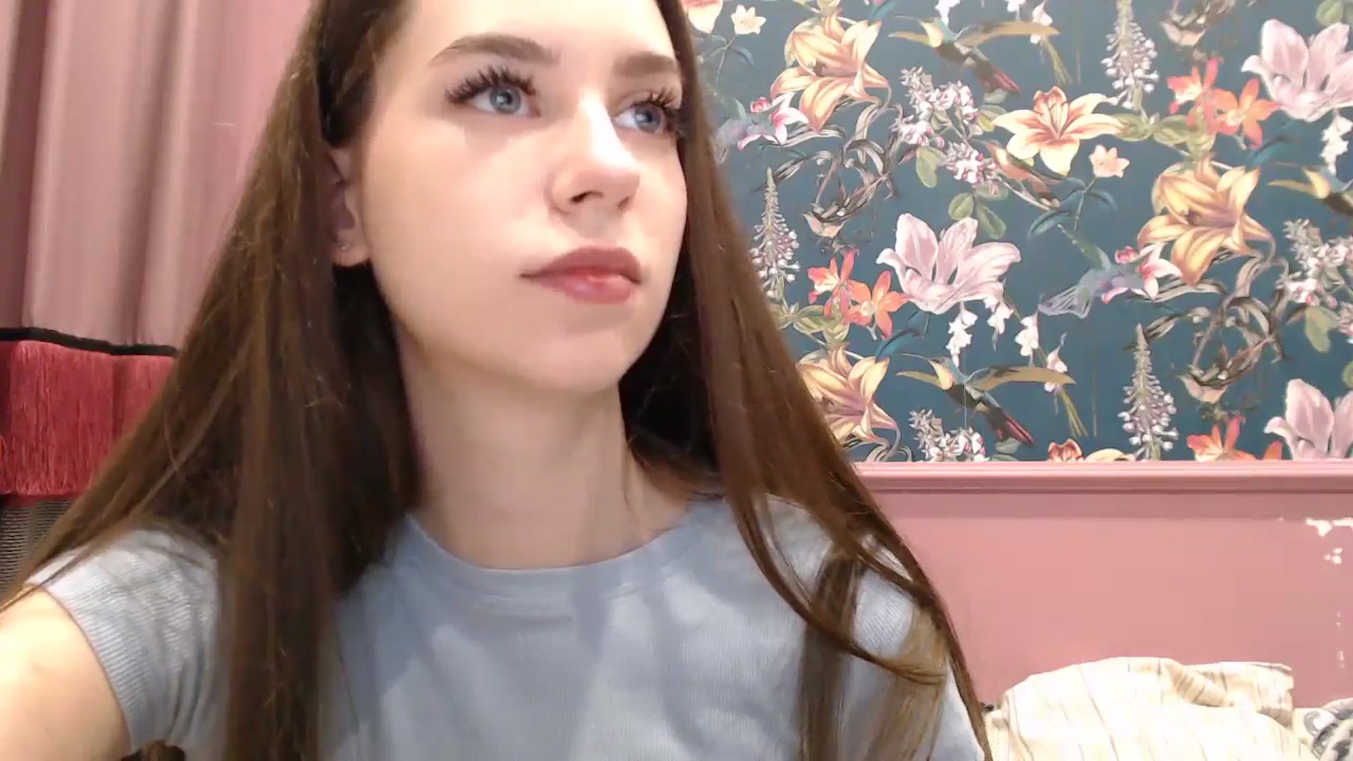 Gallery image thumbnail from ElsieF_'s myfreecams stream on, 07/01/2025, 19:23 image 20 of 20