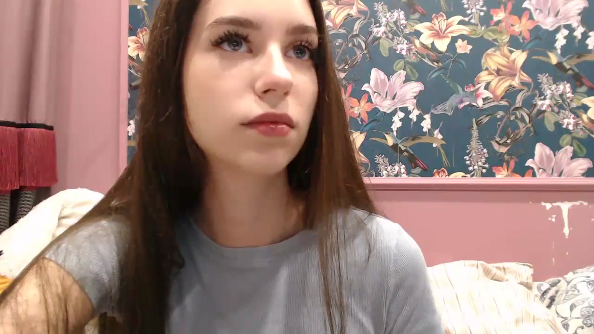 Gallery image thumbnail from ElsieF_'s myfreecams stream on, 07/01/2025, 19:23 image 5 of 20