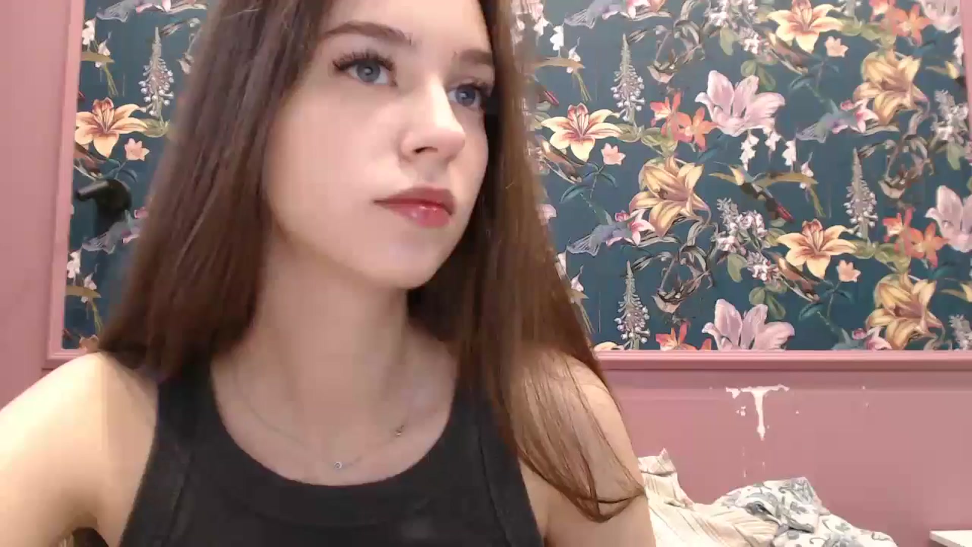 Gallery image thumbnail from ElsieF_'s myfreecams stream on, 07/07/2025, 17:25 image 10 of 20