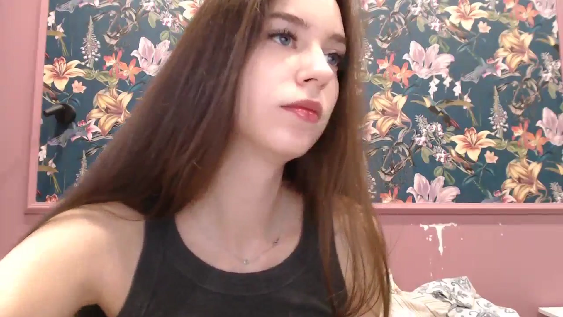 Gallery image thumbnail from ElsieF_'s myfreecams stream on, 07/07/2025, 17:25 image 11 of 20