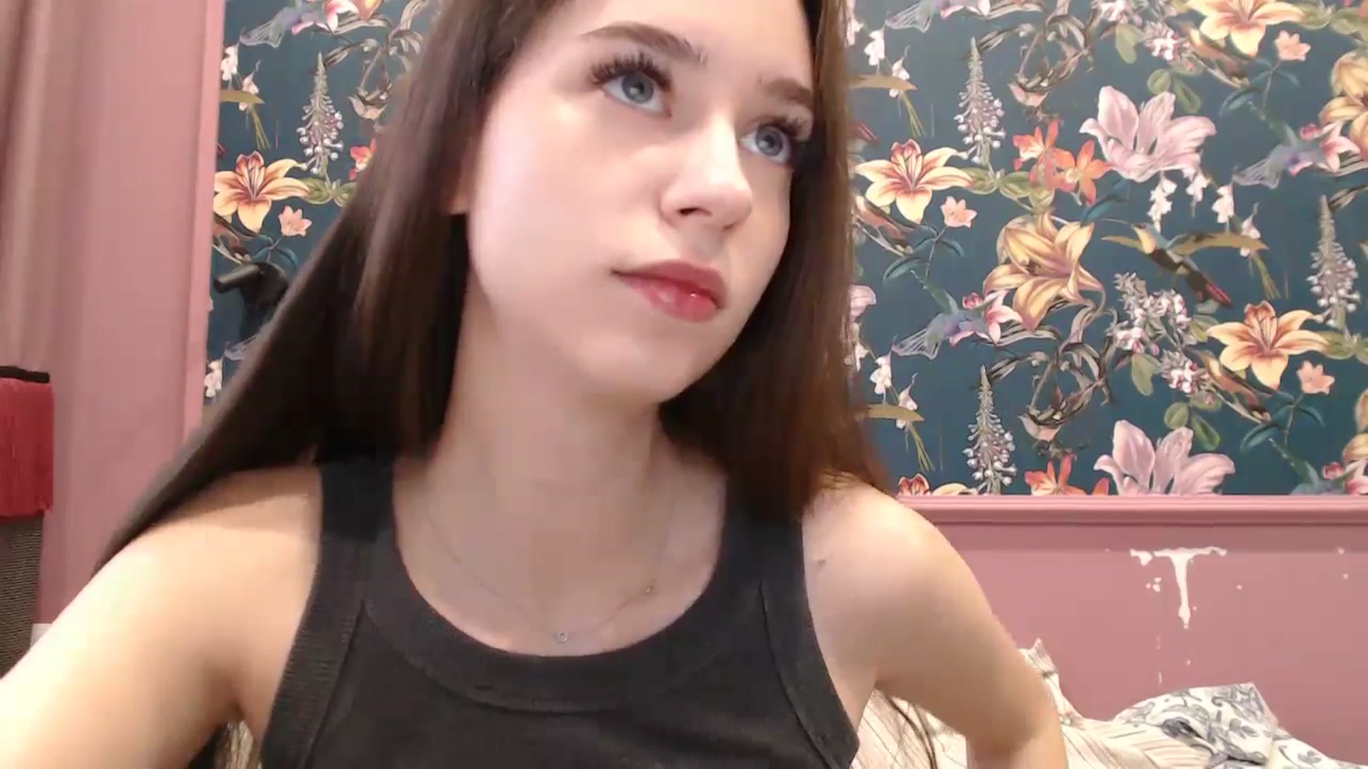 Gallery image thumbnail from ElsieF_'s myfreecams stream on, 07/07/2025, 17:25 image 2 of 20