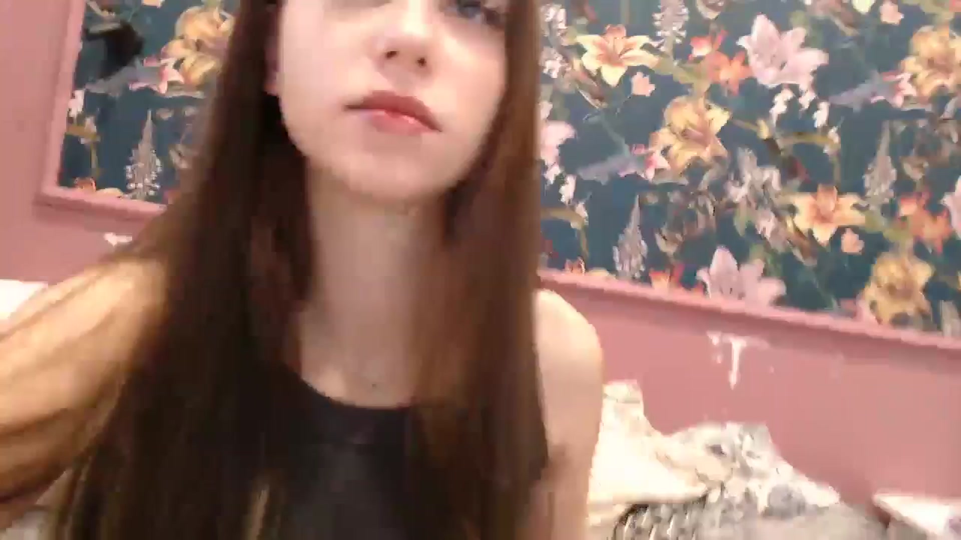Gallery image thumbnail from ElsieF_'s myfreecams stream on, 07/07/2025, 17:25 image 17 of 20