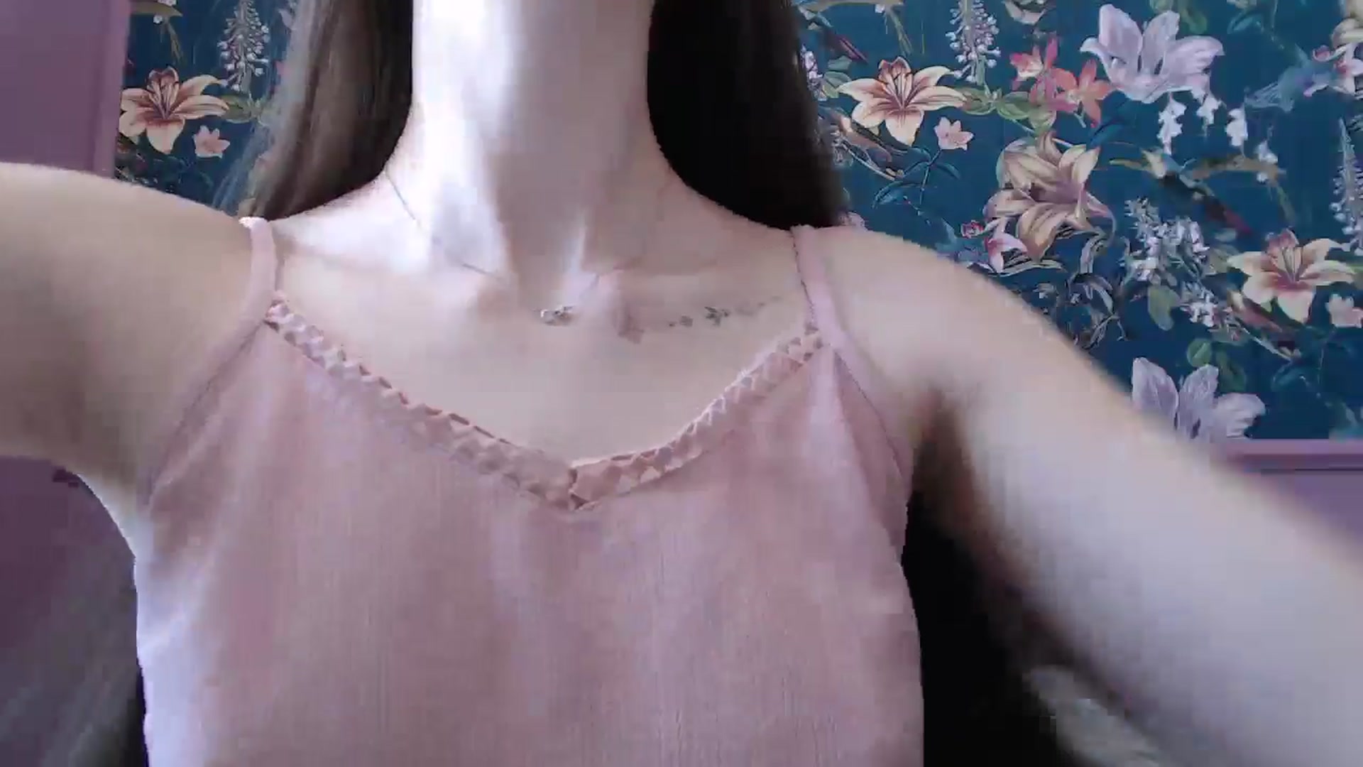 Gallery image thumbnail from ElsieF_'s myfreecams stream on, 07/13/2025, 06:36 image 16 of 20
