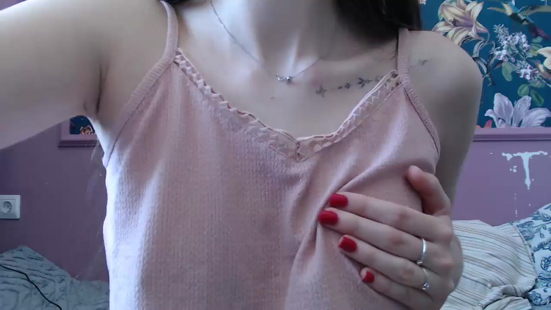 Gallery image thumbnail from ElsieF_'s myfreecams stream on, 07/13/2025, 06:36 image 7 of 20