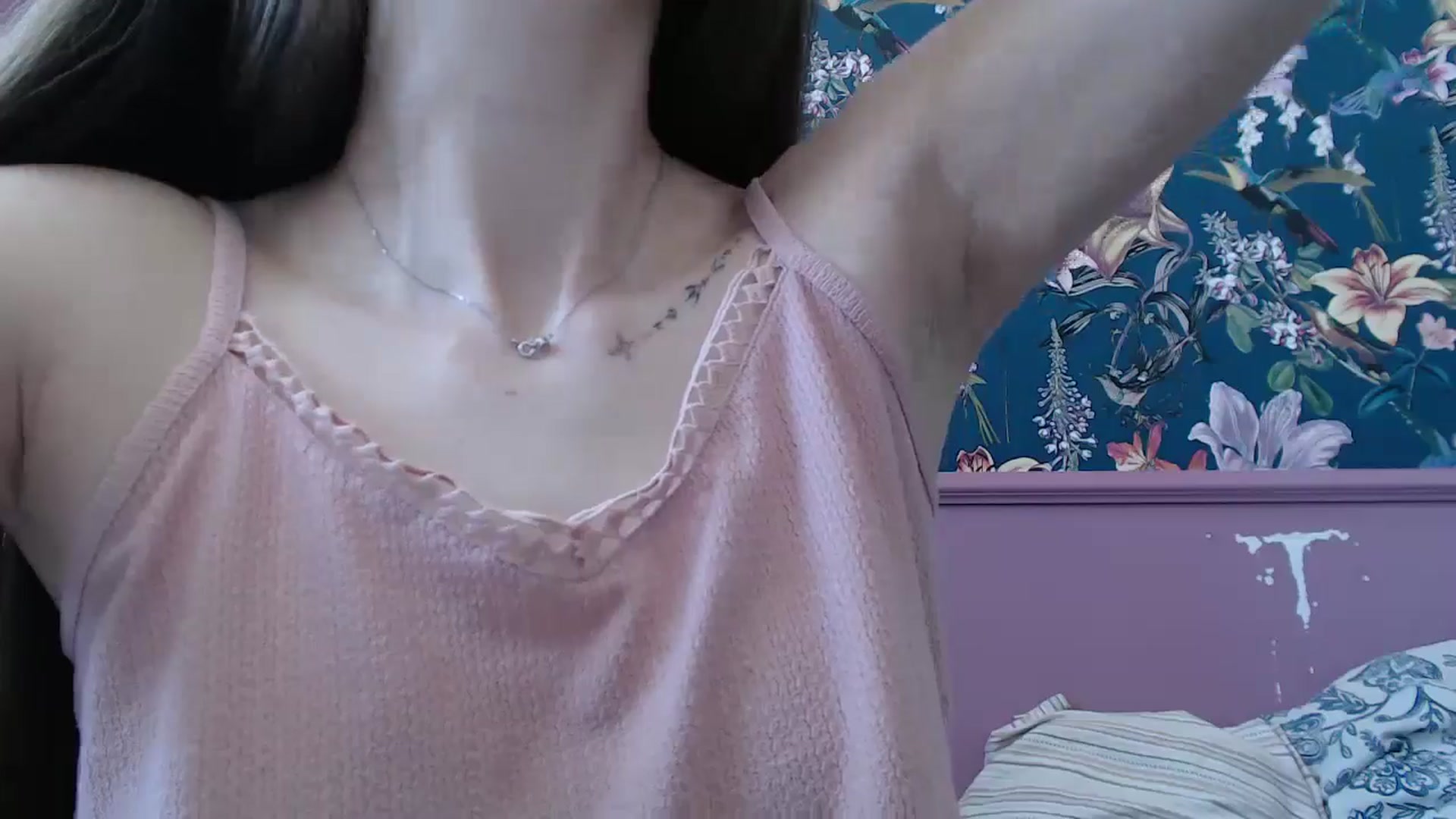 Gallery image thumbnail from ElsieF_'s myfreecams stream on, 07/13/2025, 06:36 image 17 of 20