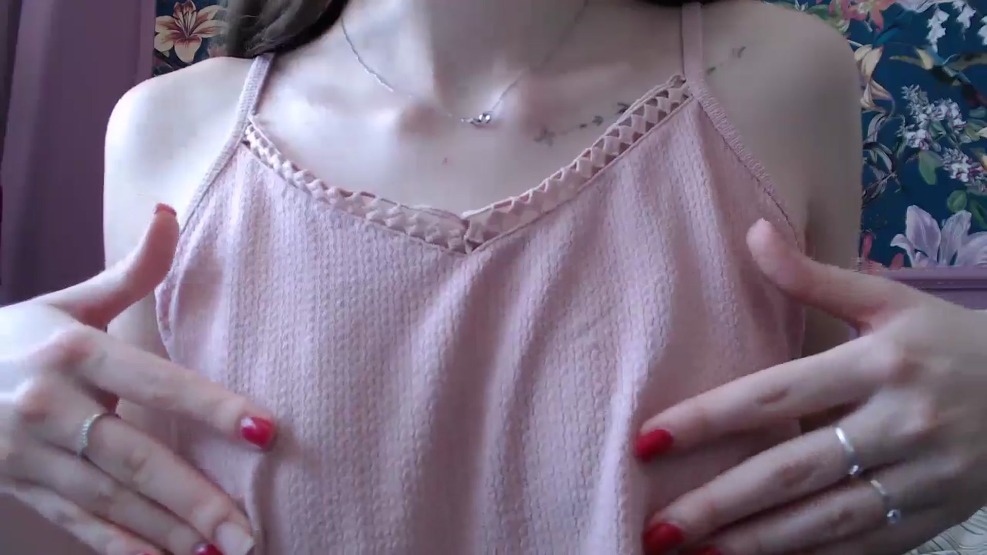 Gallery image thumbnail from ElsieF_'s myfreecams stream on, 07/13/2025, 07:39 image 19 of 20