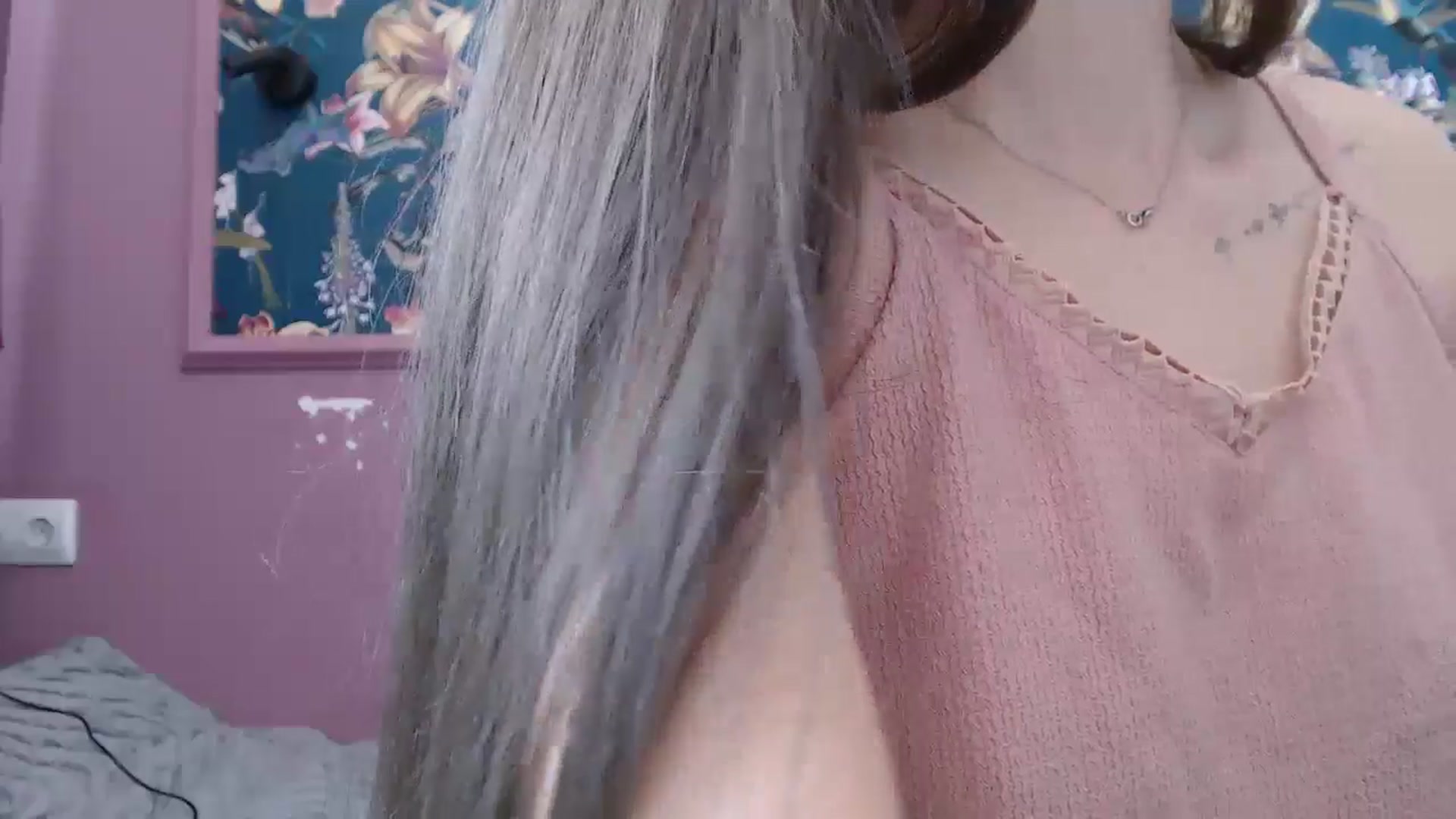 Gallery image thumbnail from ElsieF_'s myfreecams stream on, 07/13/2025, 07:39 image 13 of 20