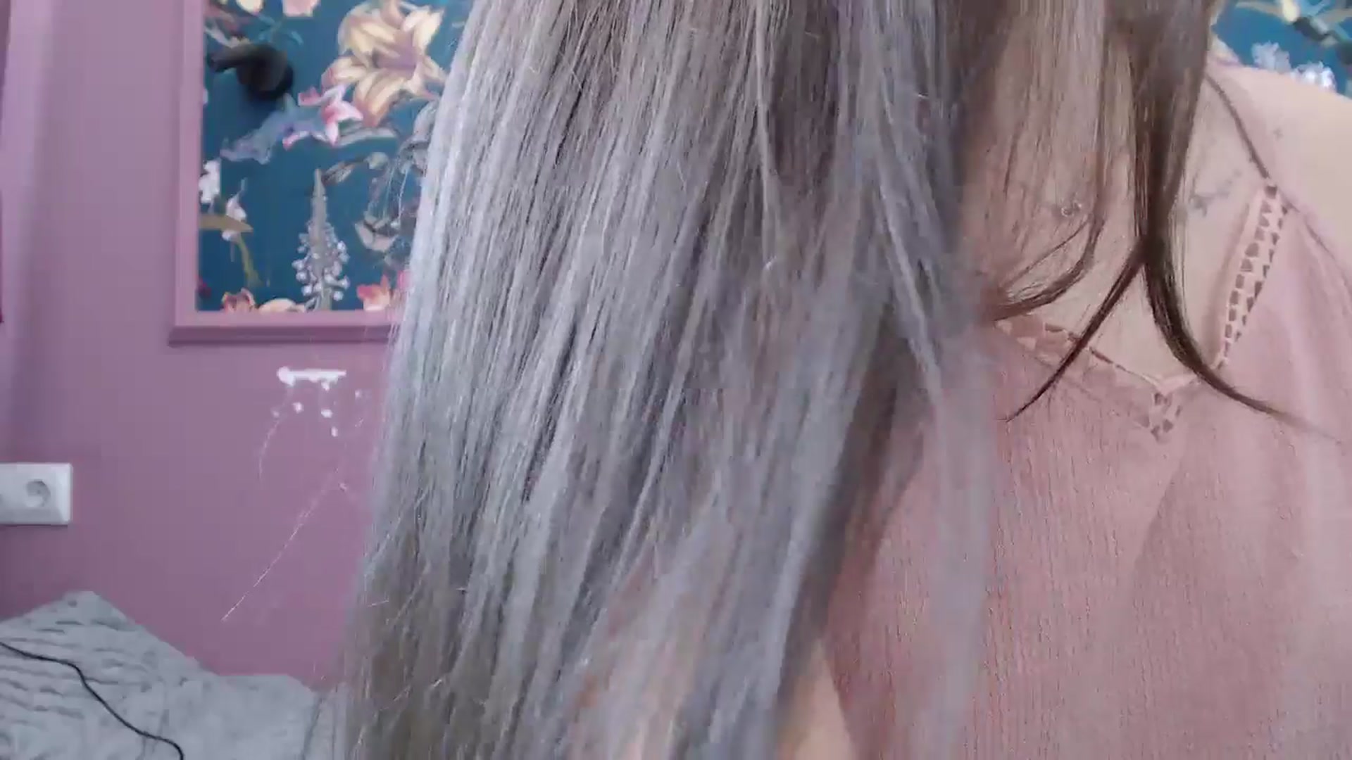Gallery image thumbnail from ElsieF_'s myfreecams stream on, 07/13/2025, 07:39 image 10 of 20