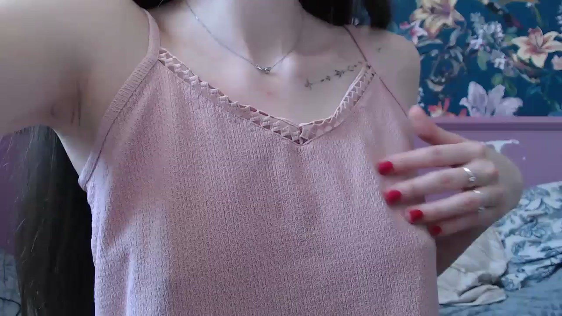 Gallery image thumbnail from ElsieF_'s myfreecams stream on, 07/13/2025, 08:51 image 1 of 20
