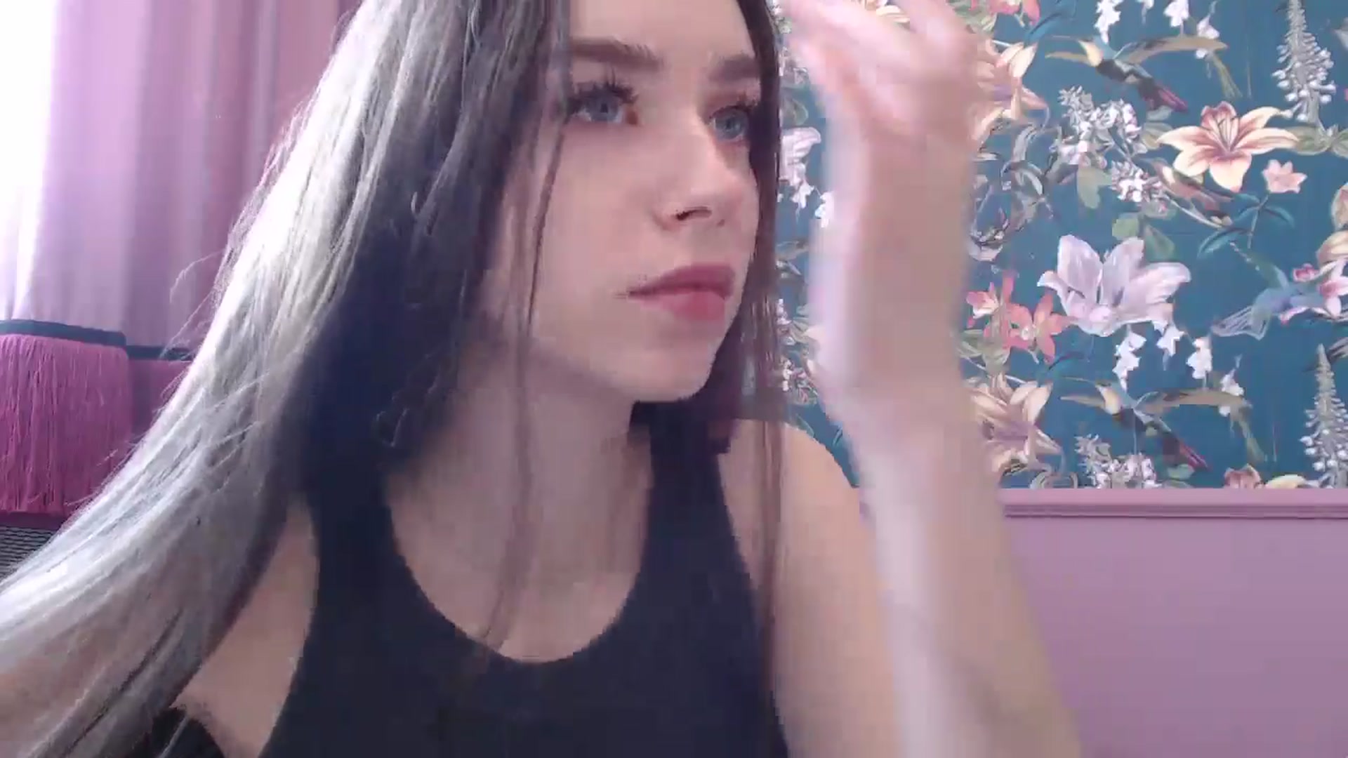 Gallery image thumbnail from ElsieF_'s myfreecams stream on, 07/27/2025, 09:37 image 12 of 20