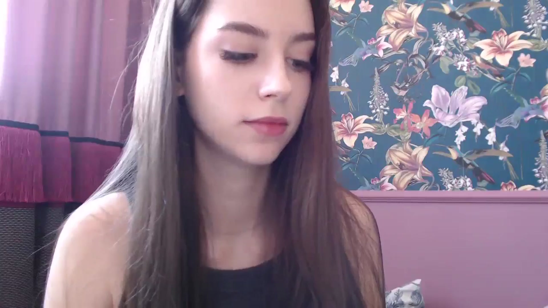 Gallery image thumbnail from ElsieF_'s myfreecams stream on, 07/27/2025, 09:37 image 20 of 20