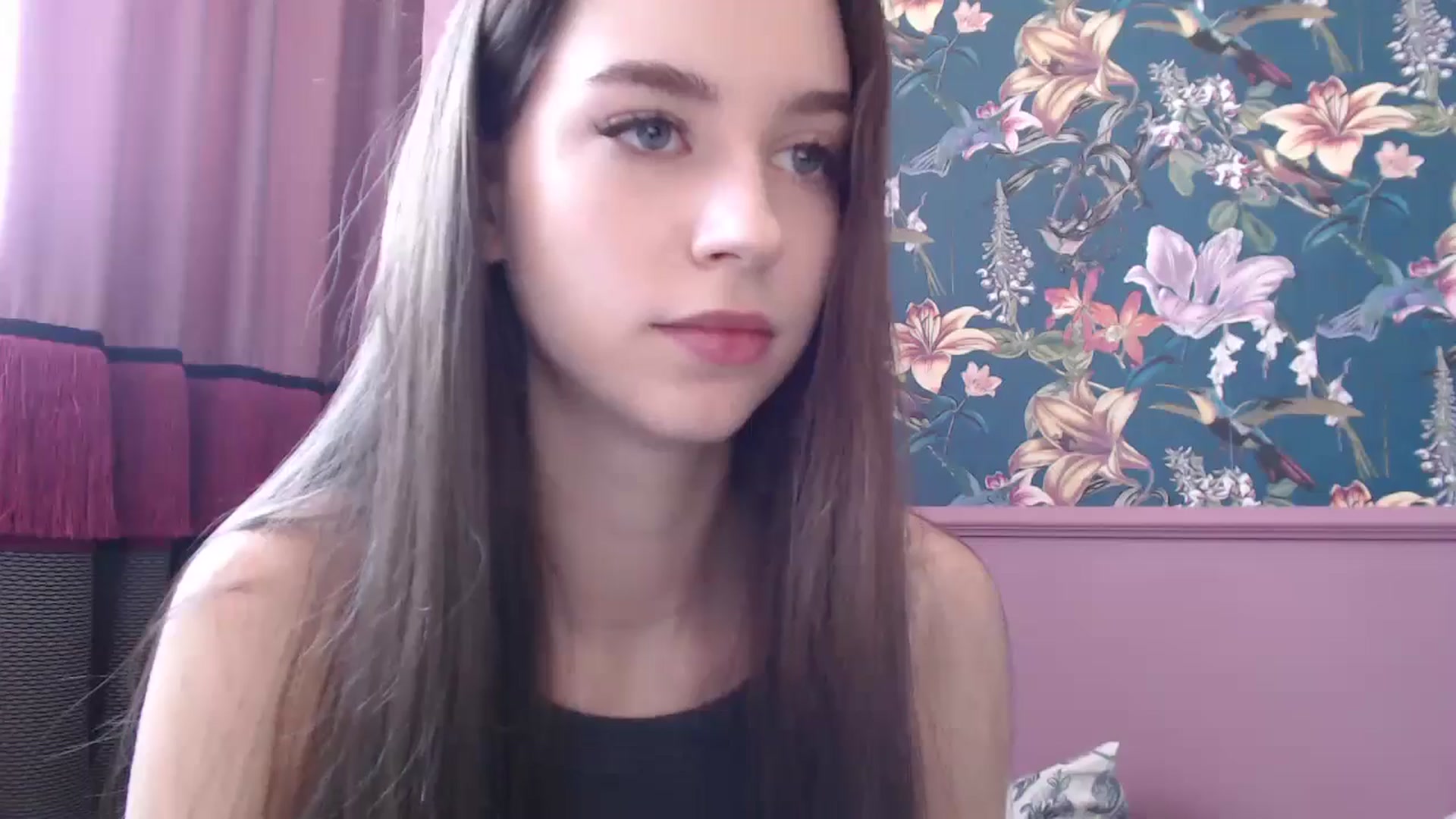 Gallery image thumbnail from ElsieF_'s myfreecams stream on, 07/27/2025, 09:37 image 19 of 20