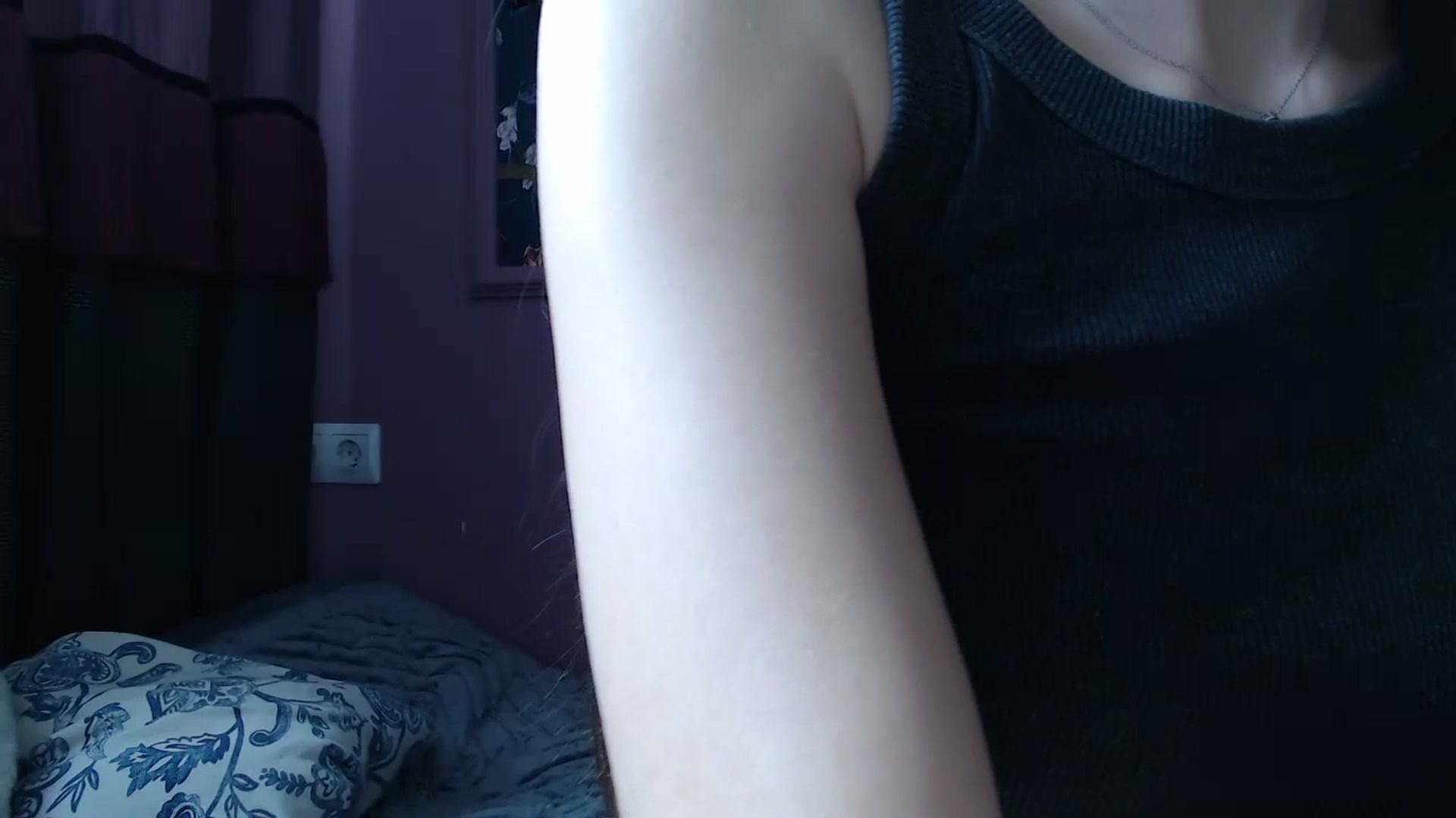 Gallery image thumbnail from ElsieF_'s myfreecams stream on, 07/27/2025, 10:48 image 12 of 20