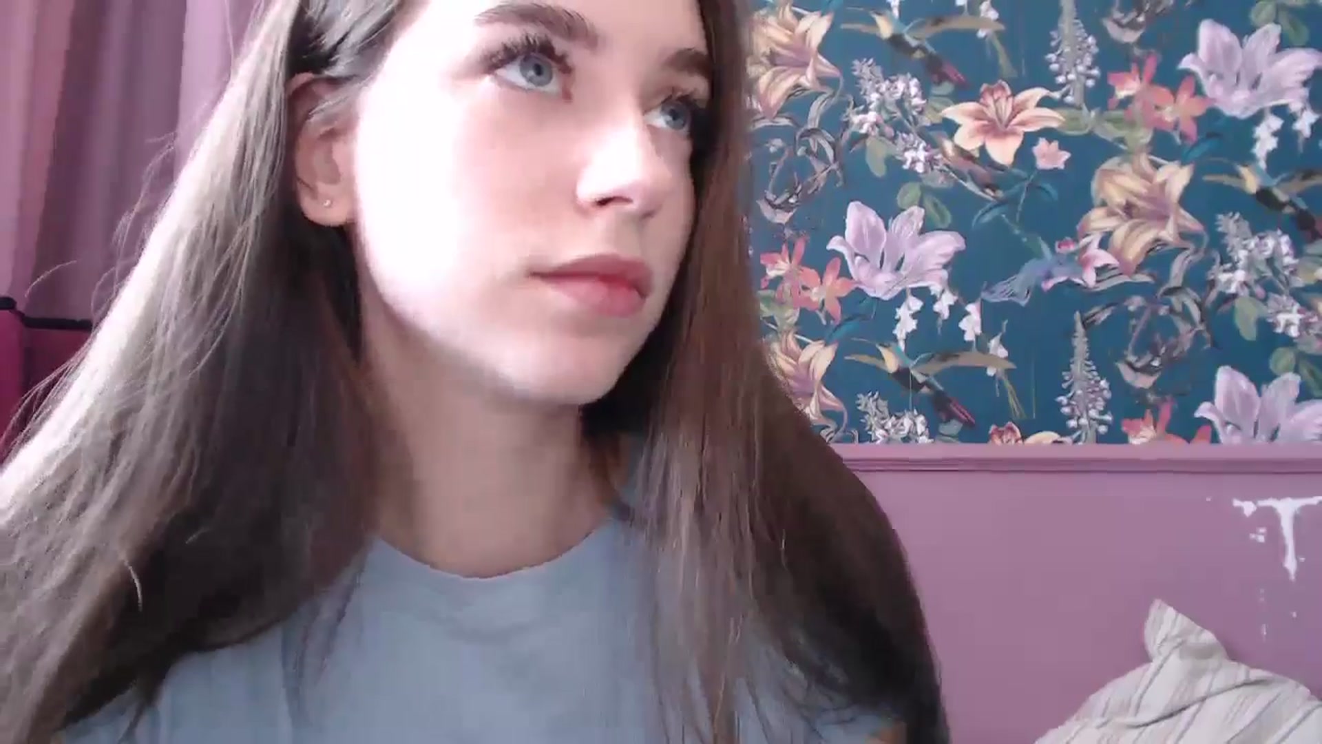 Gallery image thumbnail from ElsieF_'s myfreecams stream on, 07/28/2025, 07:11 image 15 of 20