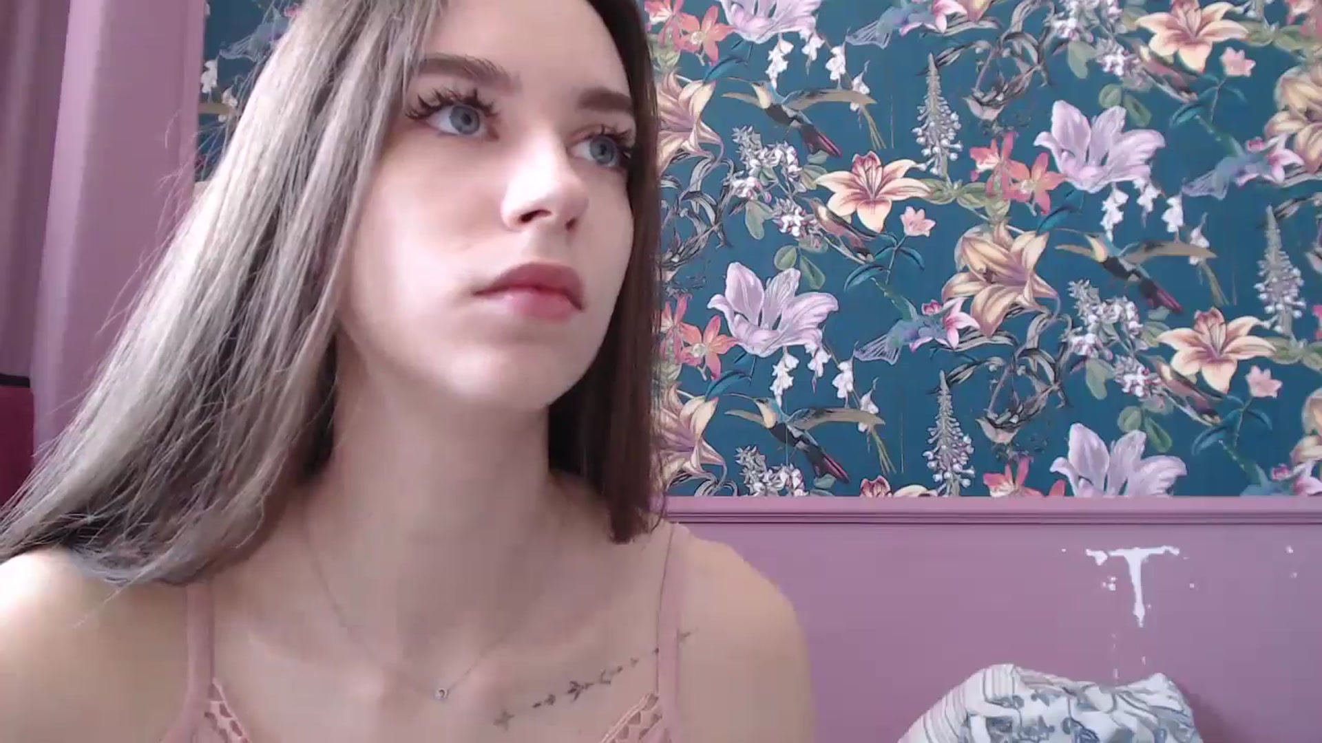 Gallery image thumbnail from ElsieF_'s myfreecams stream on, 07/29/2025, 07:02 image 15 of 20