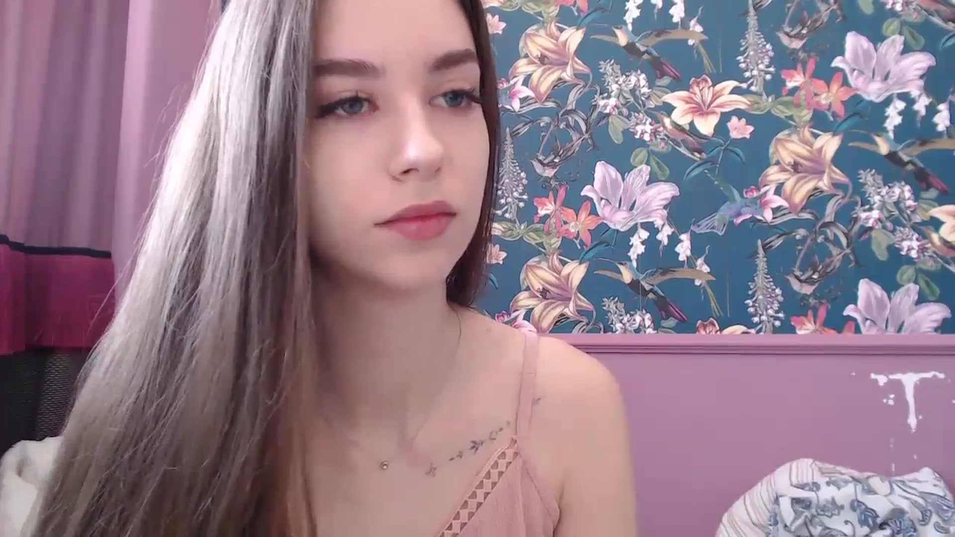 Gallery image thumbnail from ElsieF_'s myfreecams stream on, 07/29/2025, 07:02 image 11 of 20