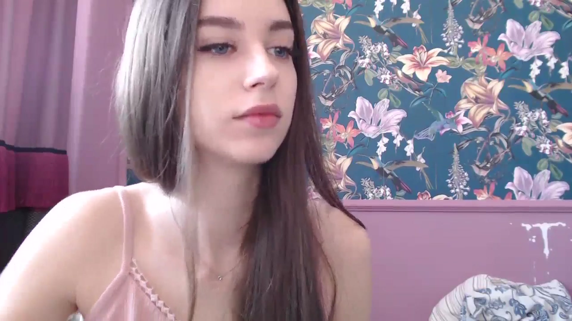 Gallery image thumbnail from ElsieF_'s myfreecams stream on, 07/29/2025, 07:02 image 7 of 20