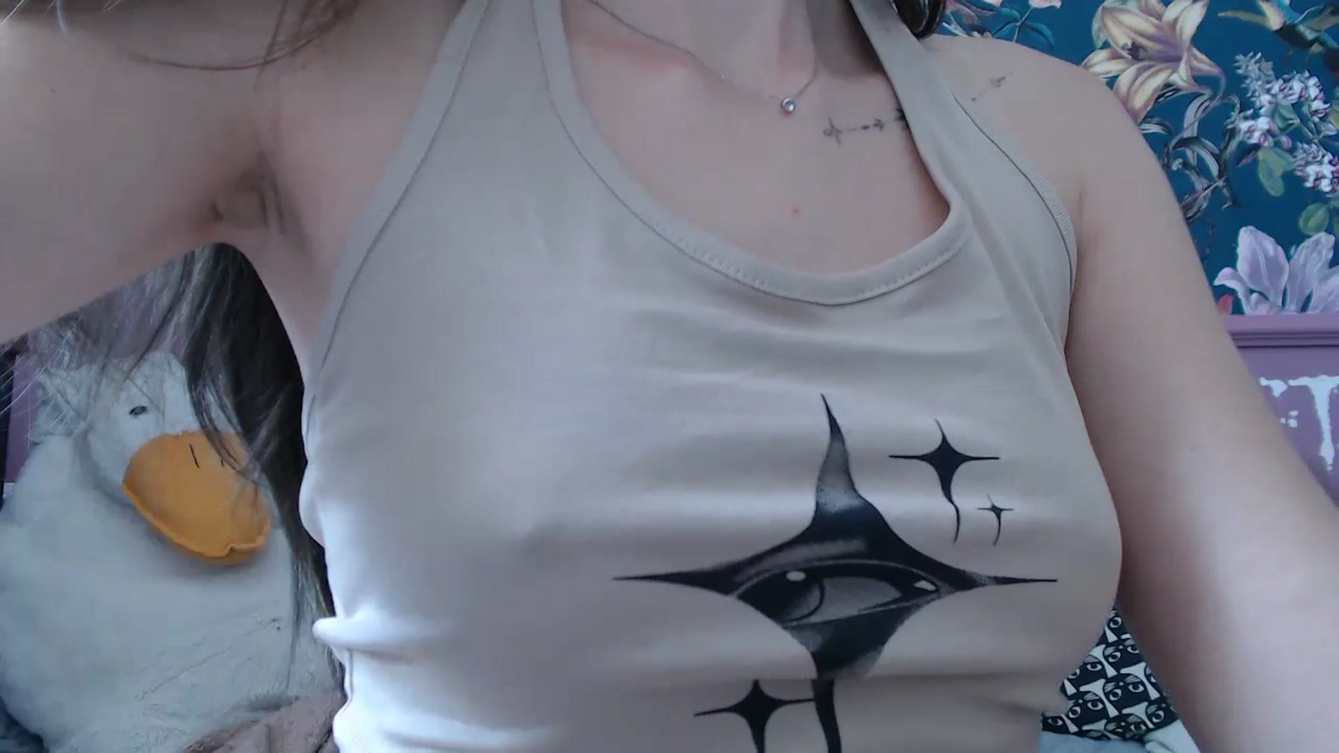 Gallery image thumbnail from ElsieF_'s myfreecams stream on, 08/08/2025, 07:35 image 11 of 20