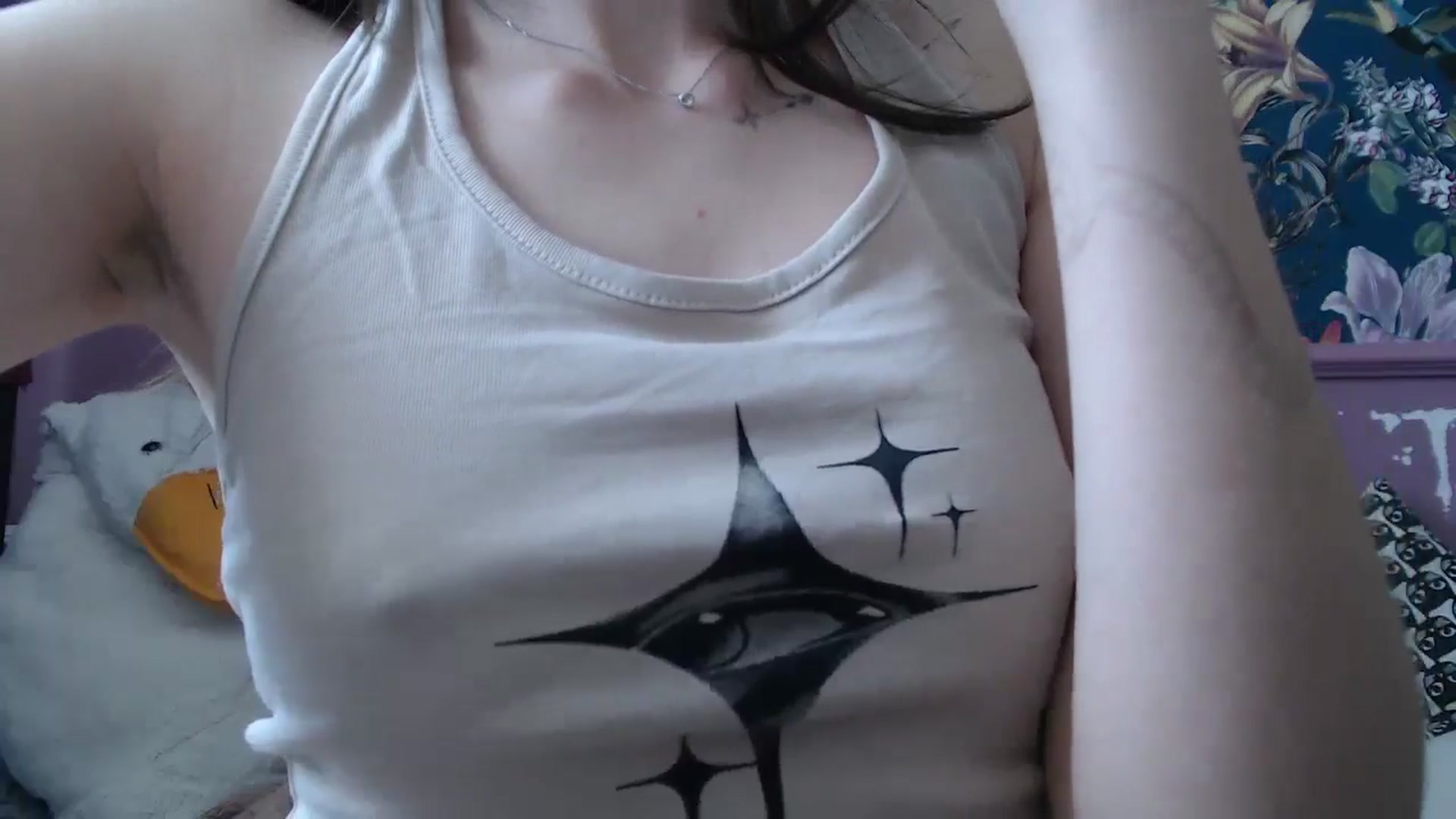 Gallery image thumbnail from ElsieF_'s myfreecams stream on, 08/08/2025, 07:35 image 12 of 20
