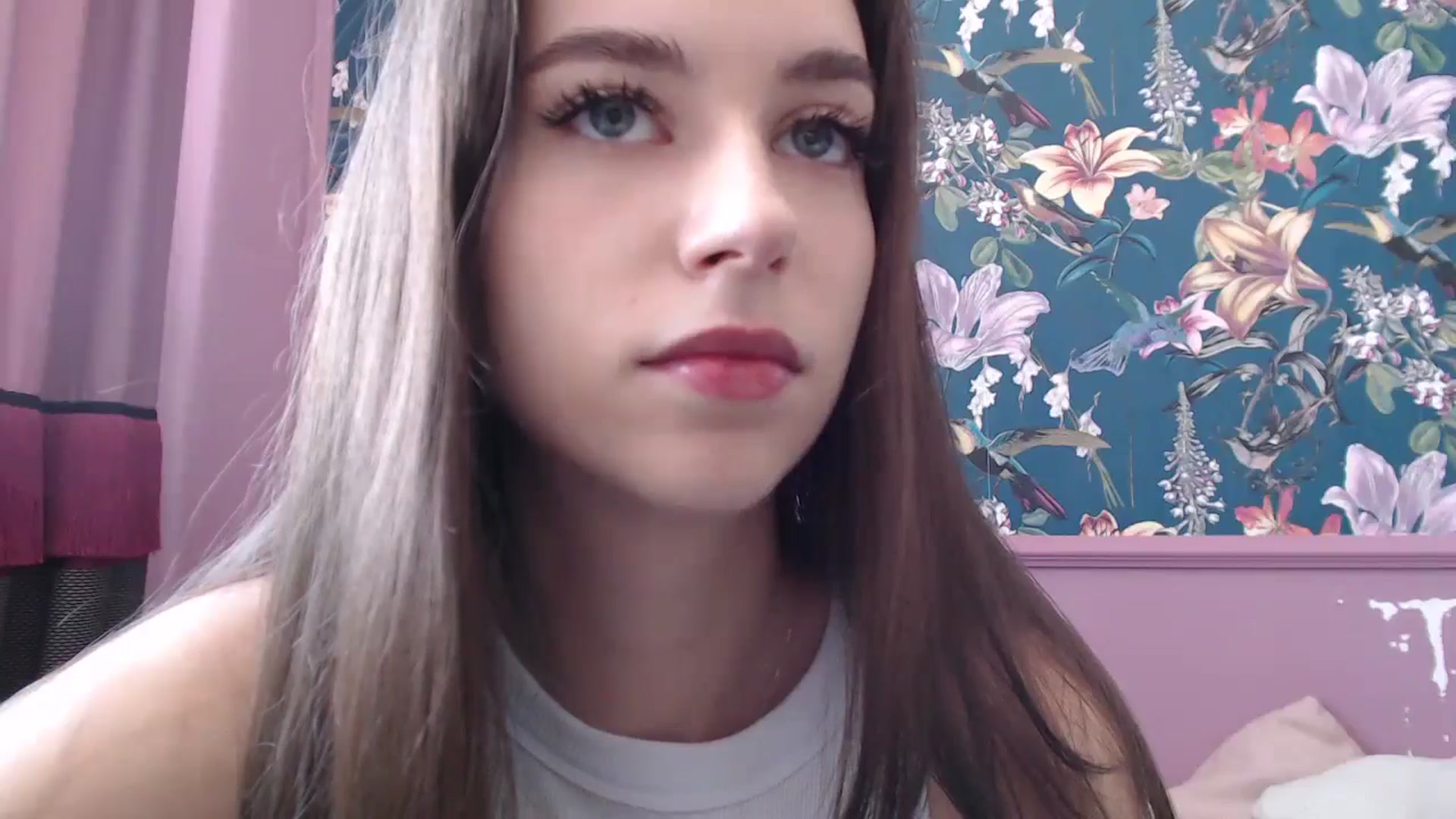 Gallery image thumbnail from ElsieF_'s myfreecams stream on, 08/09/2025, 08:03 image 11 of 20