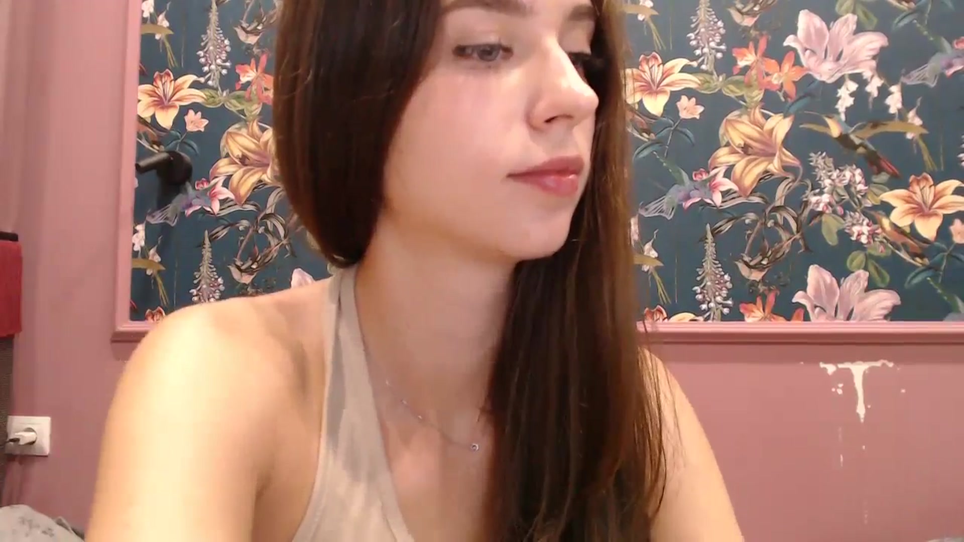 Gallery image thumbnail from ElsieF_'s myfreecams stream on, 09/06/2025, 18:16 image 7 of 20