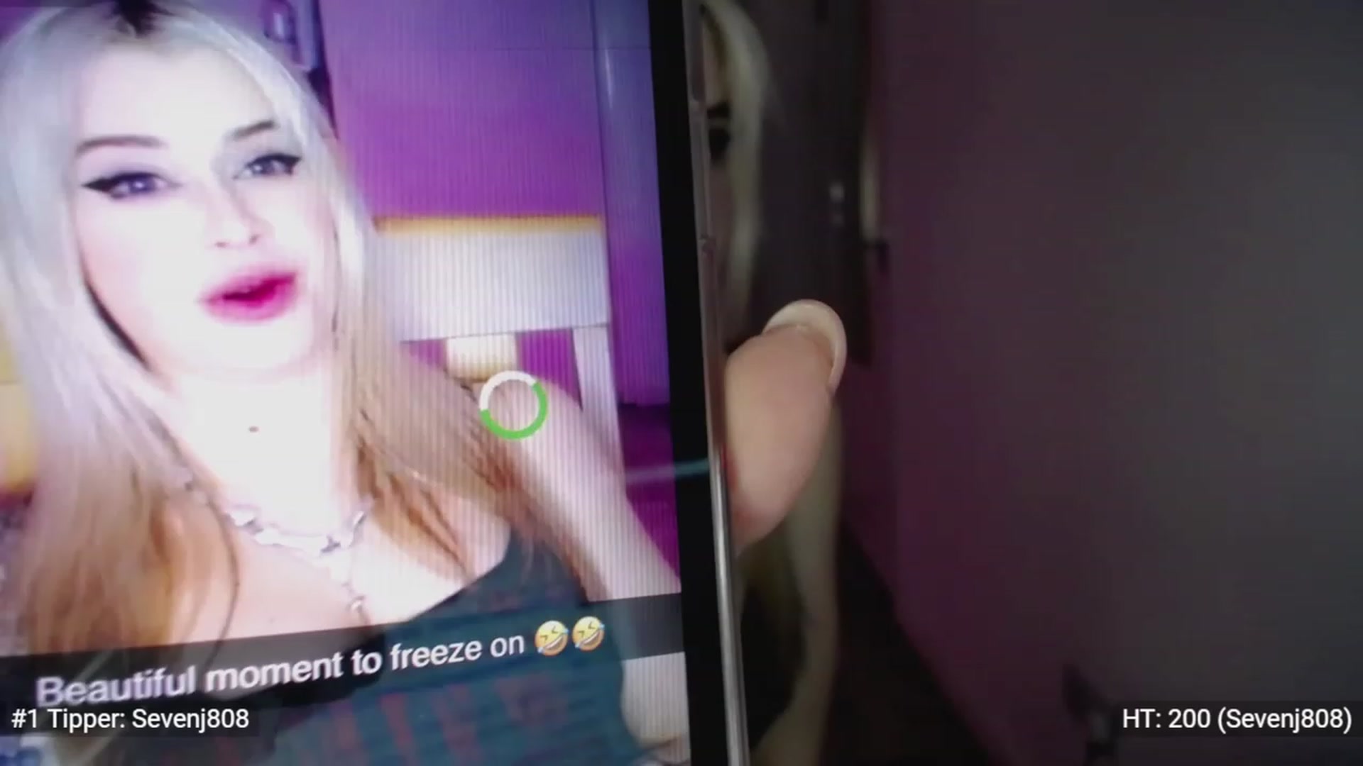 Gallery image thumbnail from Elsie_Marina's myfreecams stream on, 11/19/2022, 03:11 image 5 of 20