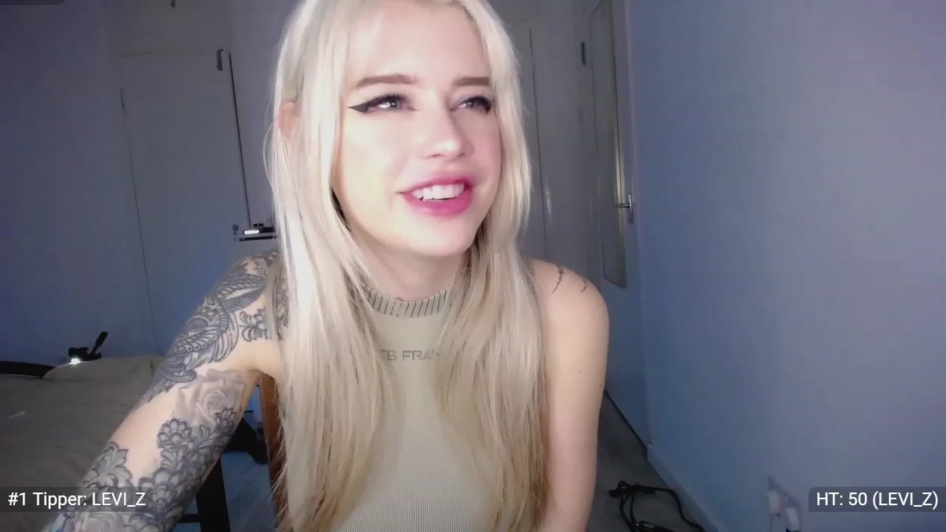 Gallery image thumbnail from Elsie_Marina's myfreecams stream on, 11/20/2022, 03:36 image 18 of 20