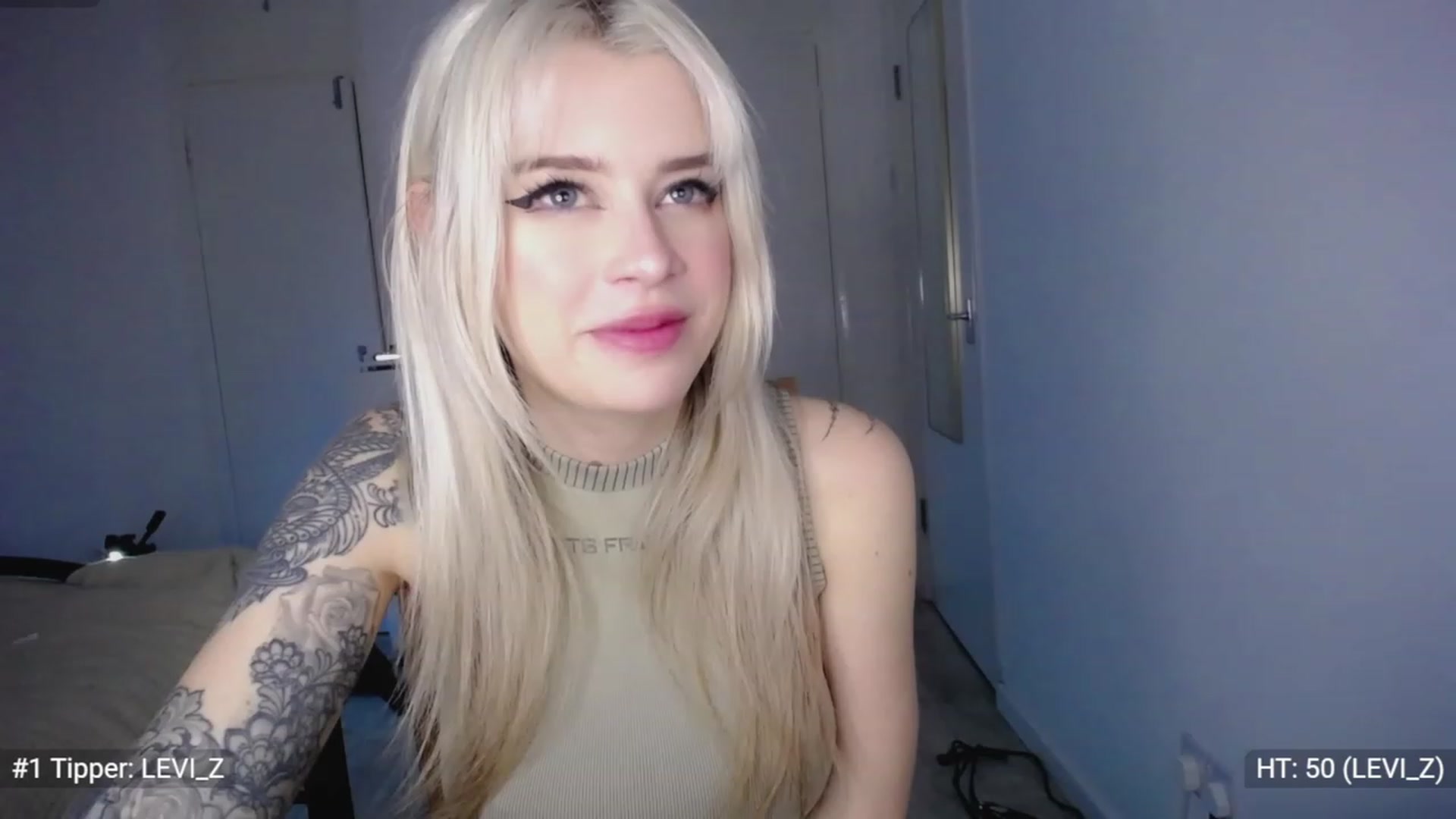 Gallery image thumbnail from Elsie_Marina's myfreecams stream on, 11/20/2022, 03:36 image 20 of 20