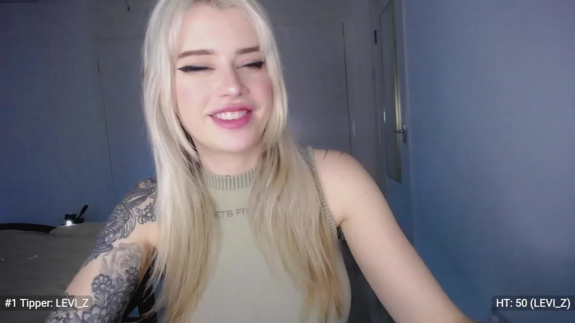 Gallery image thumbnail from Elsie_Marina's myfreecams stream on, 11/20/2022, 03:36 image 12 of 20