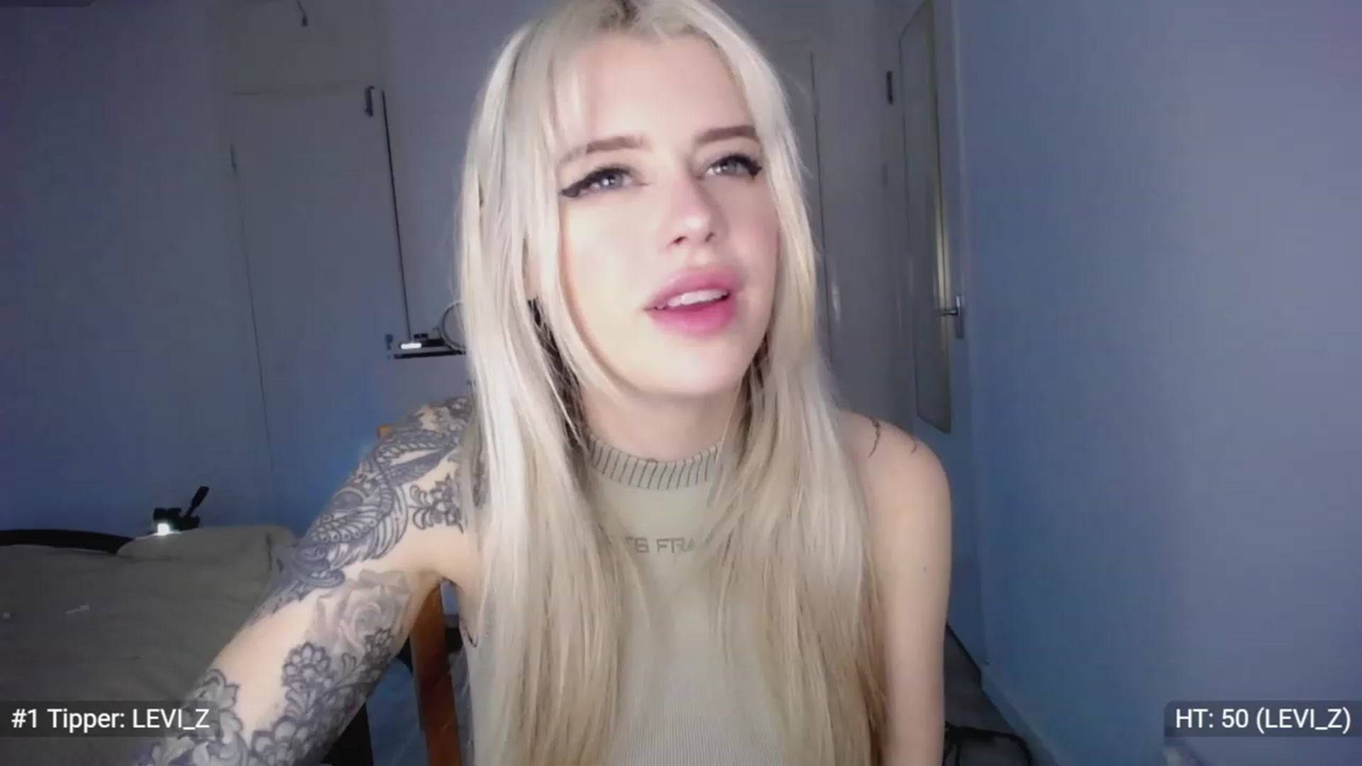 Gallery image thumbnail from Elsie_Marina's myfreecams stream on, 11/20/2022, 03:36 image 11 of 20