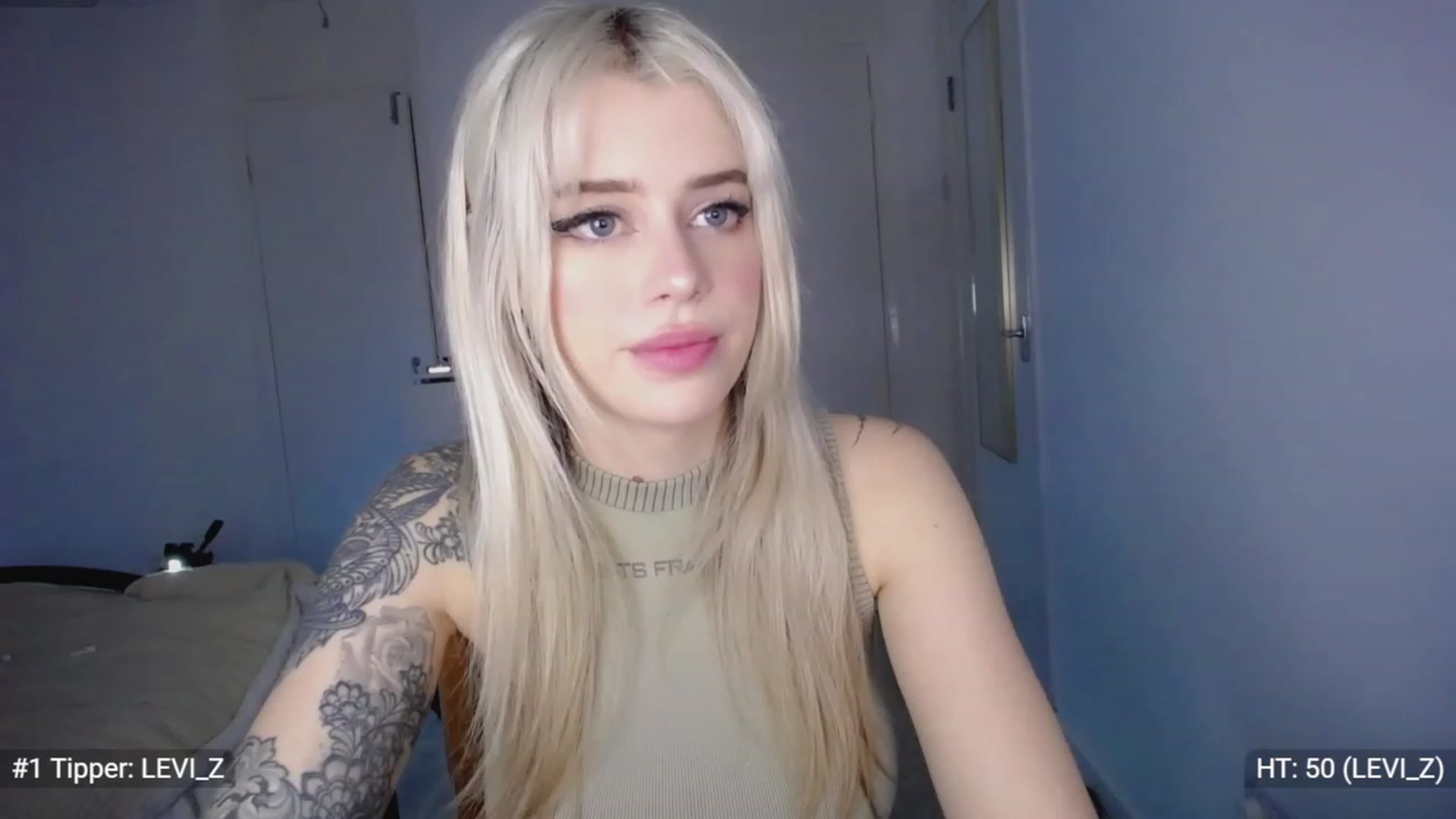 Gallery image thumbnail from Elsie_Marina's myfreecams stream on, 11/20/2022, 03:36 image 9 of 20