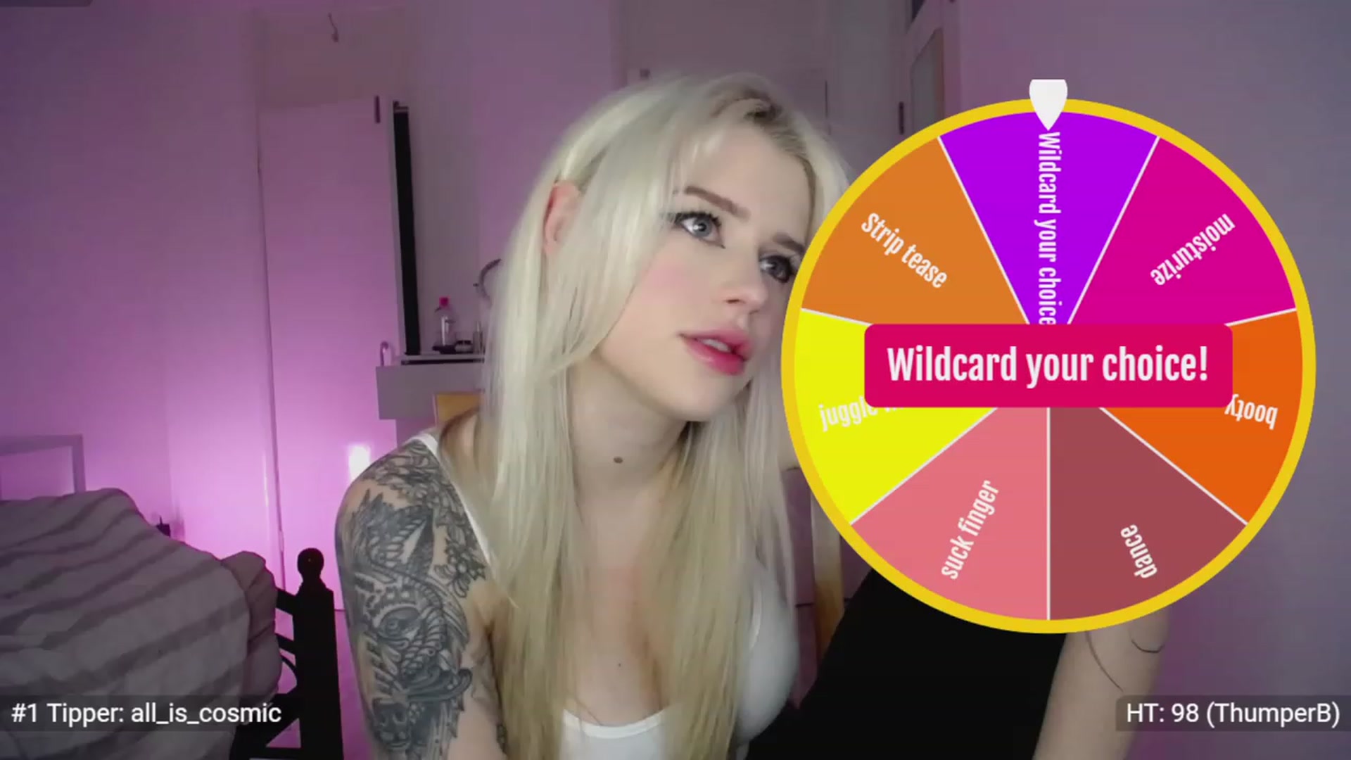 Gallery image thumbnail from Elsie_Marina's myfreecams stream on, 12/10/2022, 03:21 image 7 of 20