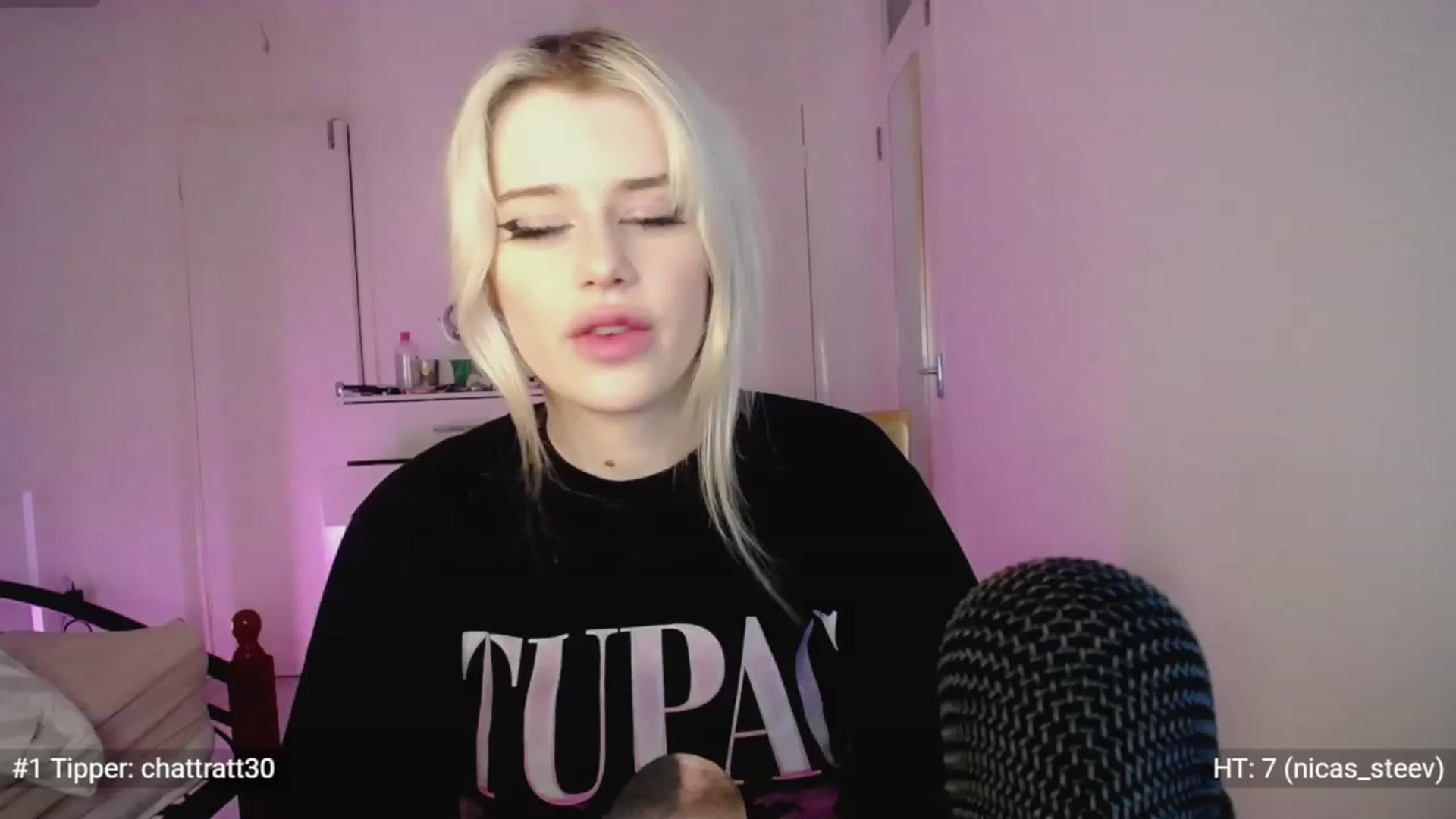 Gallery image thumbnail from Elsie_Marina's myfreecams stream on, 01/03/2023, 05:39 image 13 of 20