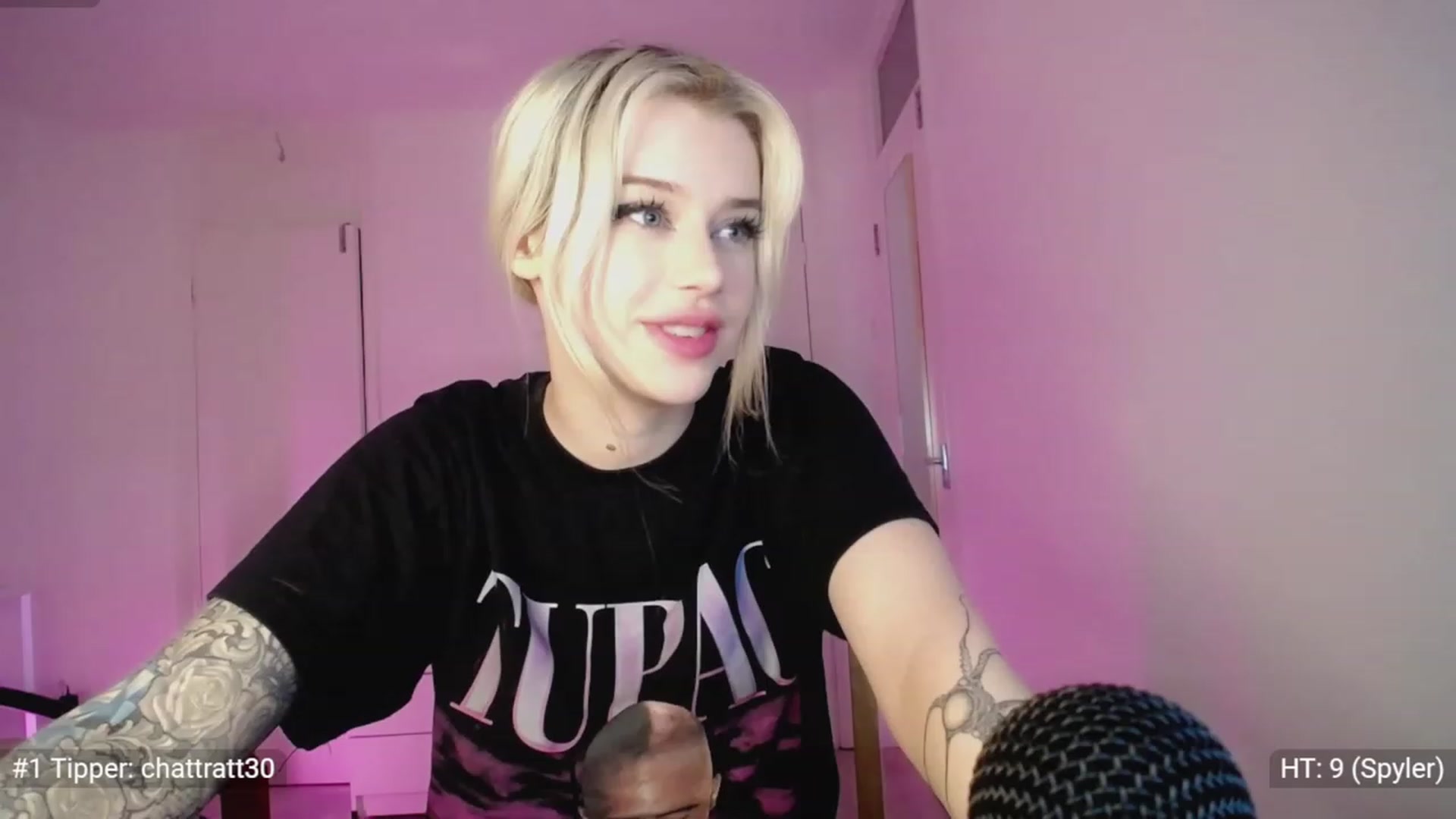 Gallery image thumbnail from Elsie_Marina's myfreecams stream on, 01/03/2023, 05:39 image 15 of 20