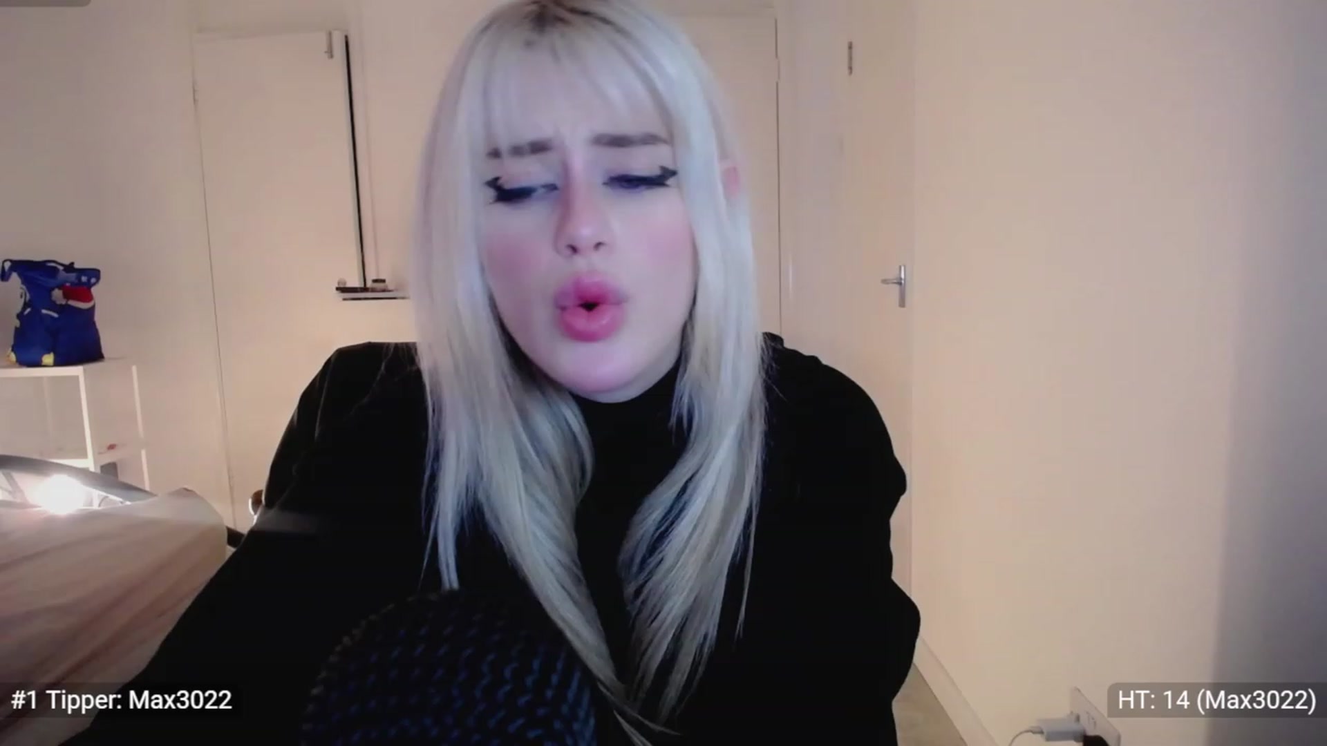 Gallery image thumbnail from Elsie_Marina's myfreecams stream on, 01/29/2023, 24:56 image 8 of 20