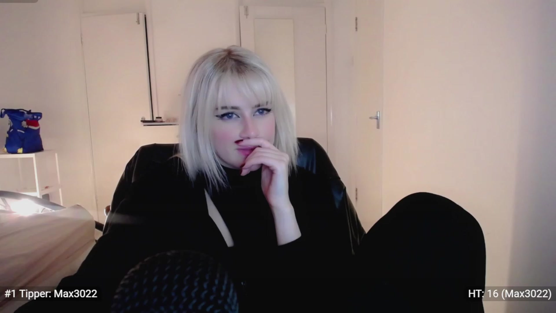 Gallery image thumbnail from Elsie_Marina's myfreecams stream on, 01/29/2023, 24:56 image 16 of 20