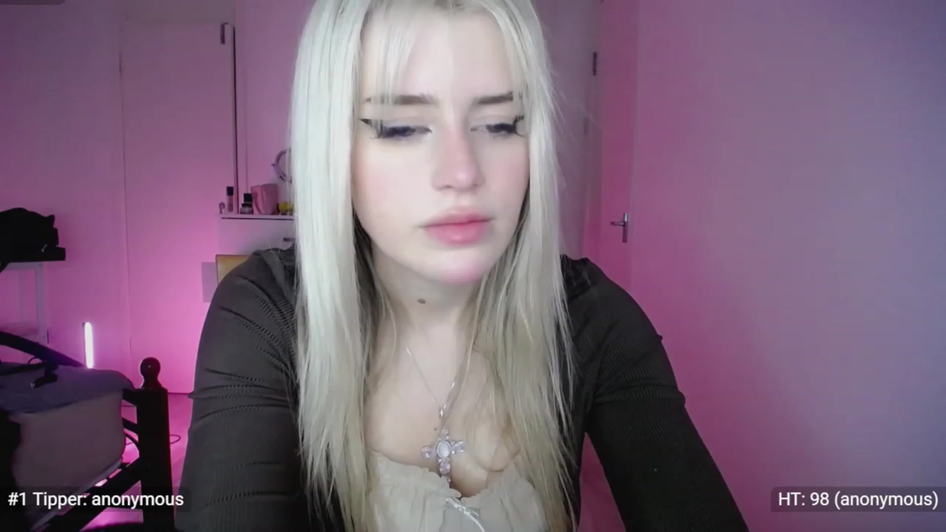 Gallery image thumbnail from Elsie_Marina's myfreecams stream on, 02/16/2023, 04:00 image 18 of 20