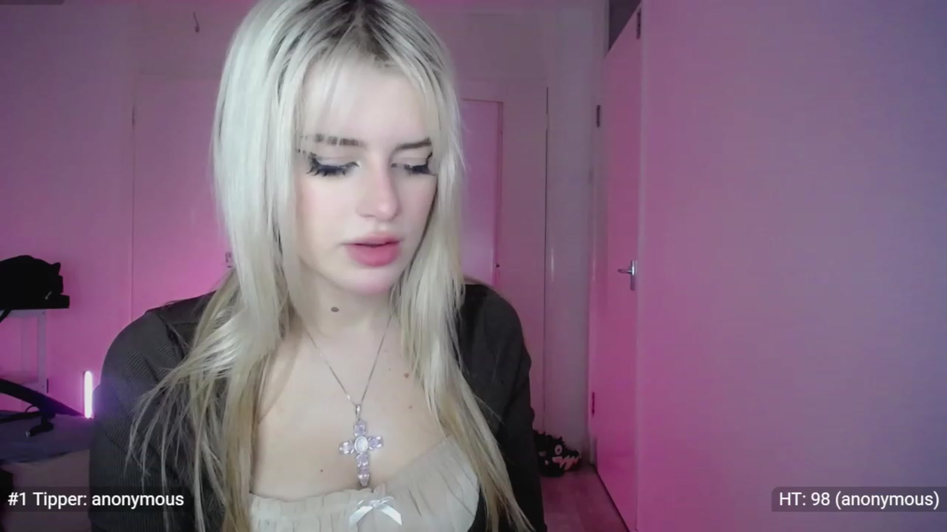Gallery image thumbnail from Elsie_Marina's myfreecams stream on, 02/16/2023, 04:00 image 12 of 20