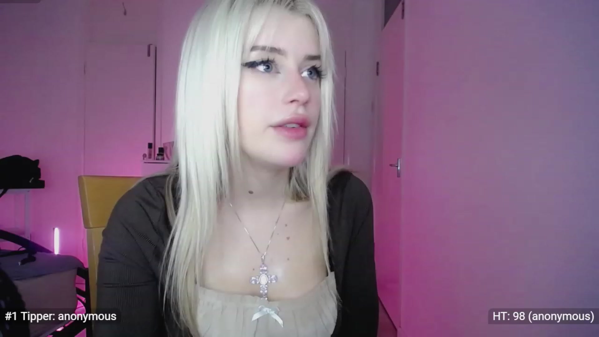 Gallery image thumbnail from Elsie_Marina's myfreecams stream on, 02/16/2023, 04:00 image 9 of 20