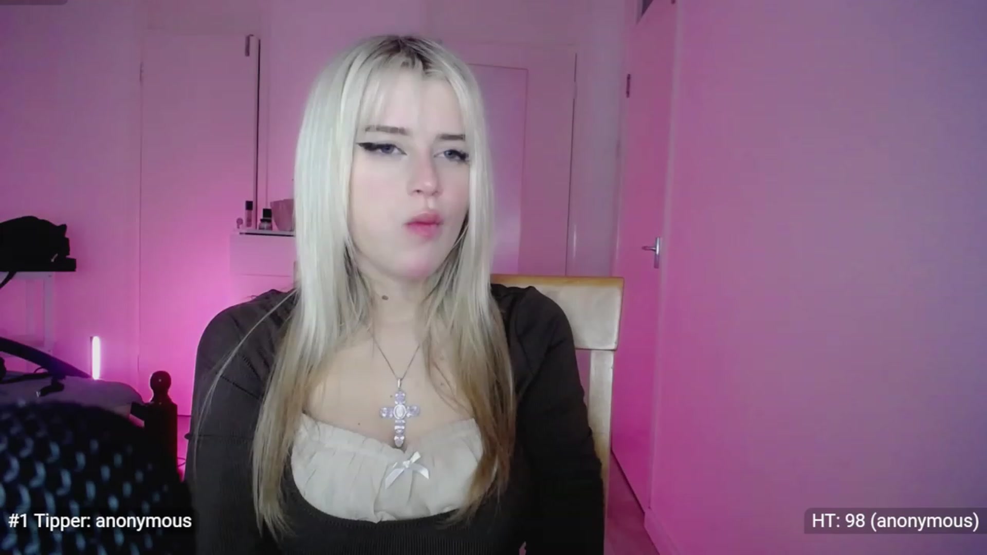 Gallery image thumbnail from Elsie_Marina's myfreecams stream on, 02/16/2023, 04:00 image 2 of 20