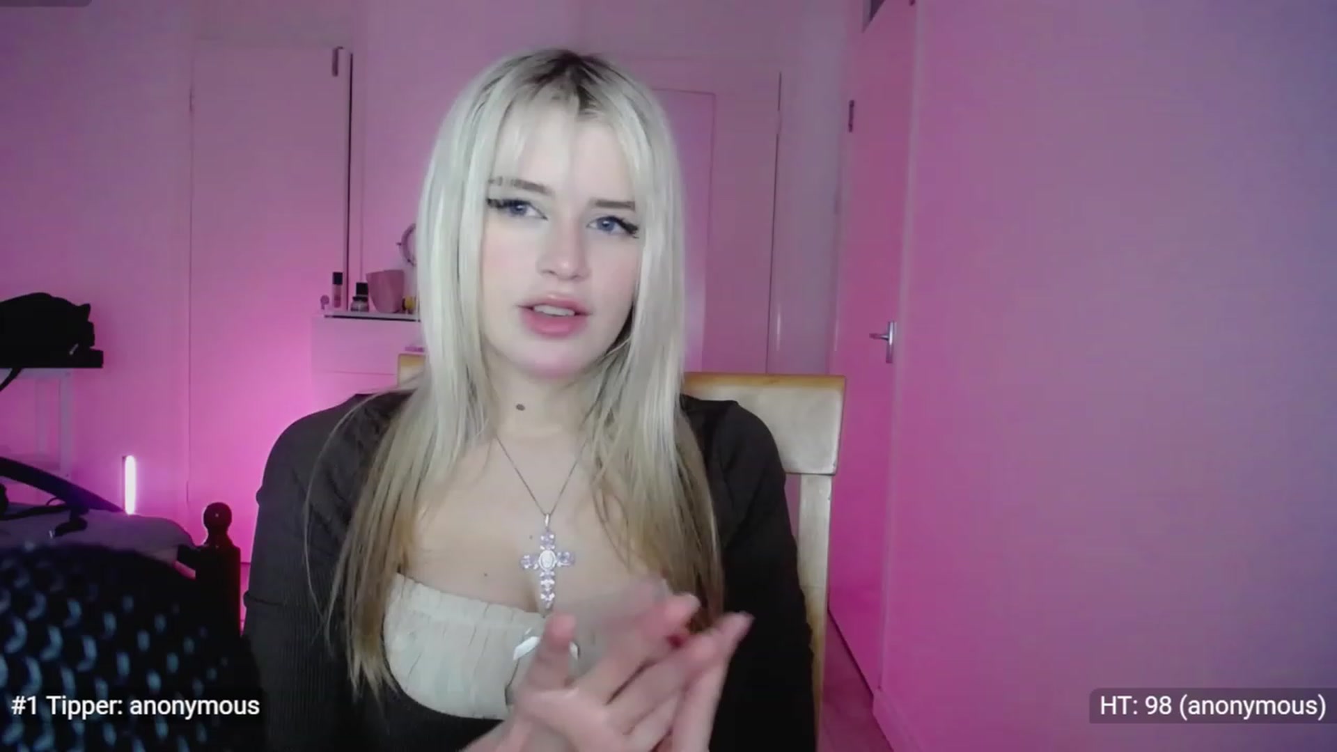Gallery image thumbnail from Elsie_Marina's myfreecams stream on, 02/16/2023, 04:00 image 1 of 20