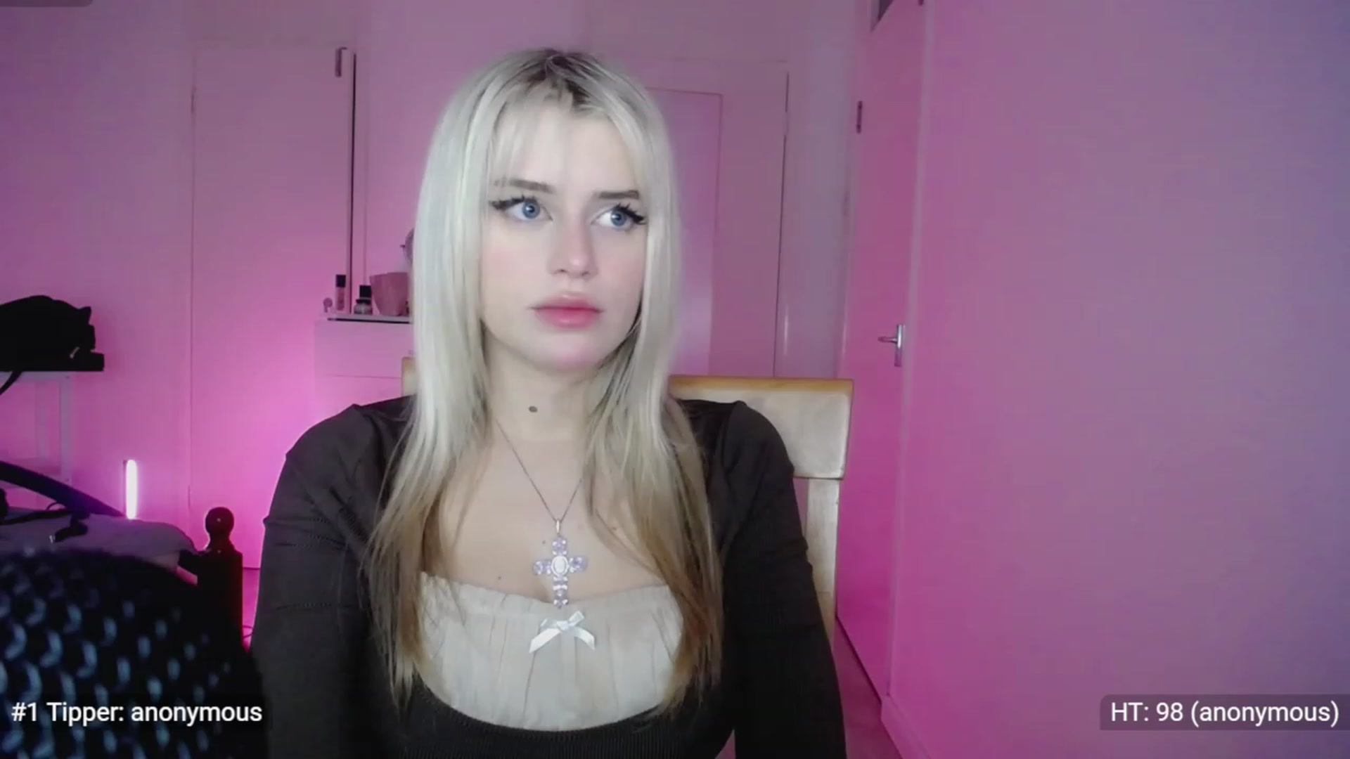 Gallery image thumbnail from Elsie_Marina's myfreecams stream on, 02/16/2023, 04:00 image 3 of 20
