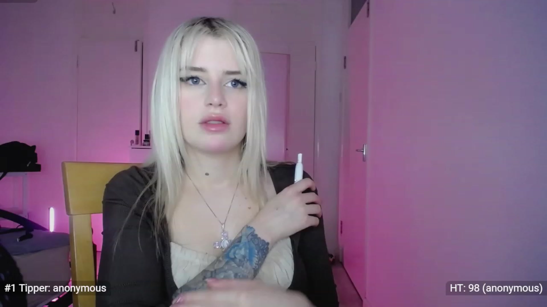Gallery image thumbnail from Elsie_Marina's myfreecams stream on, 02/16/2023, 04:00 image 10 of 20