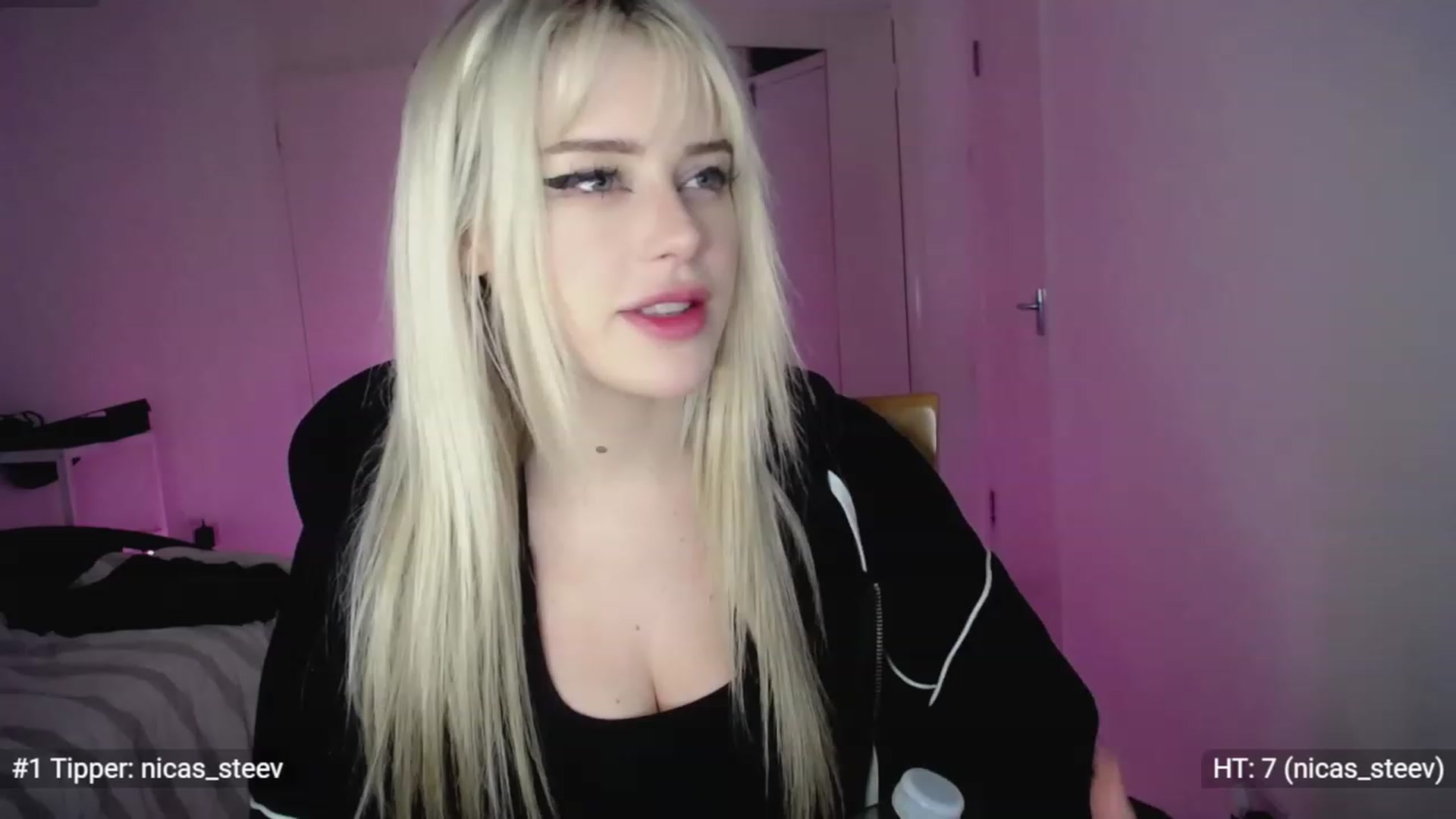 Gallery image thumbnail from Elsie_Marina's myfreecams stream on, 03/07/2023, 04:24 image 12 of 20