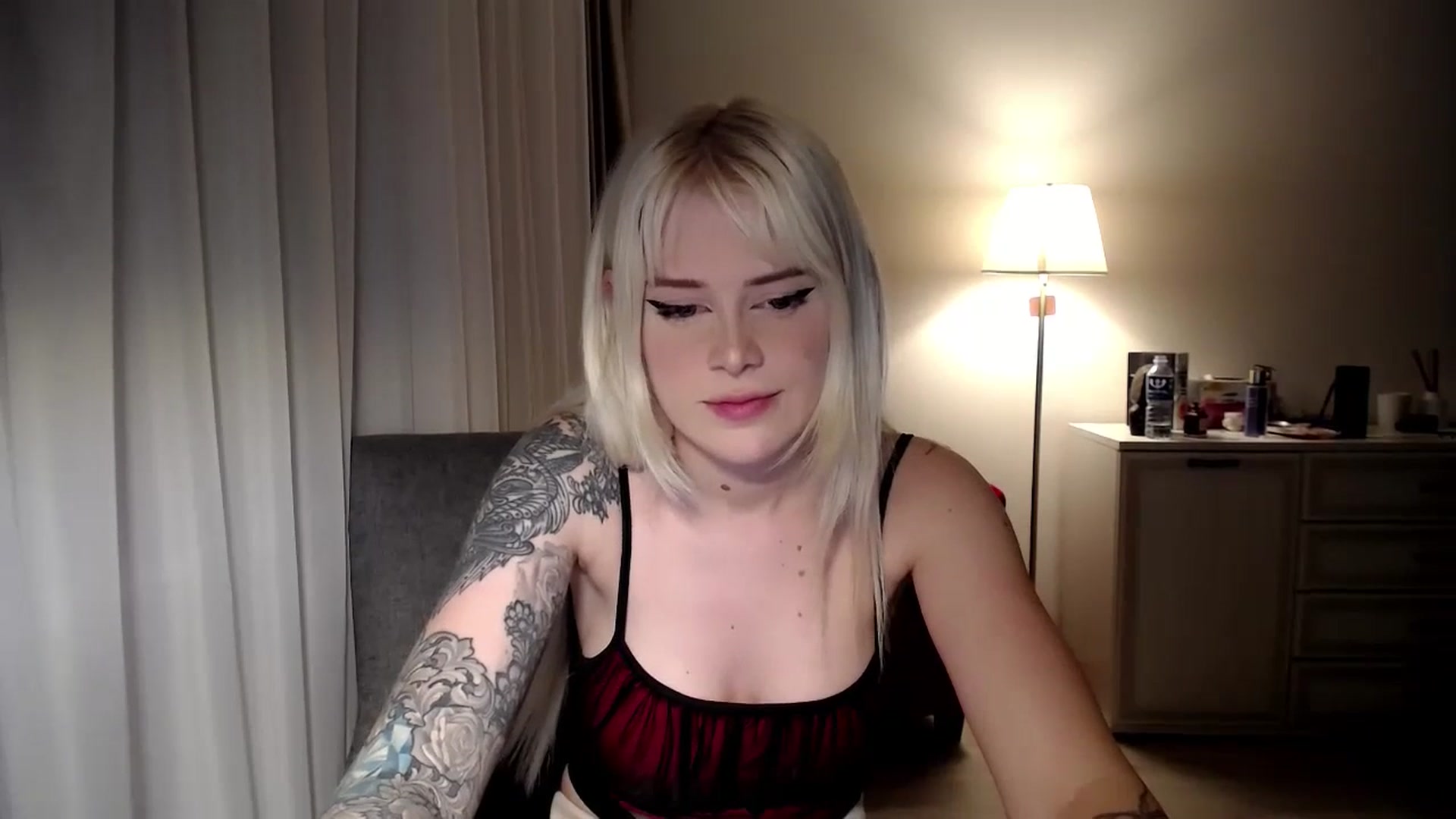 Gallery image thumbnail from Elsie_Marina's myfreecams stream on, 07/03/2023, 21:13 image 12 of 20
