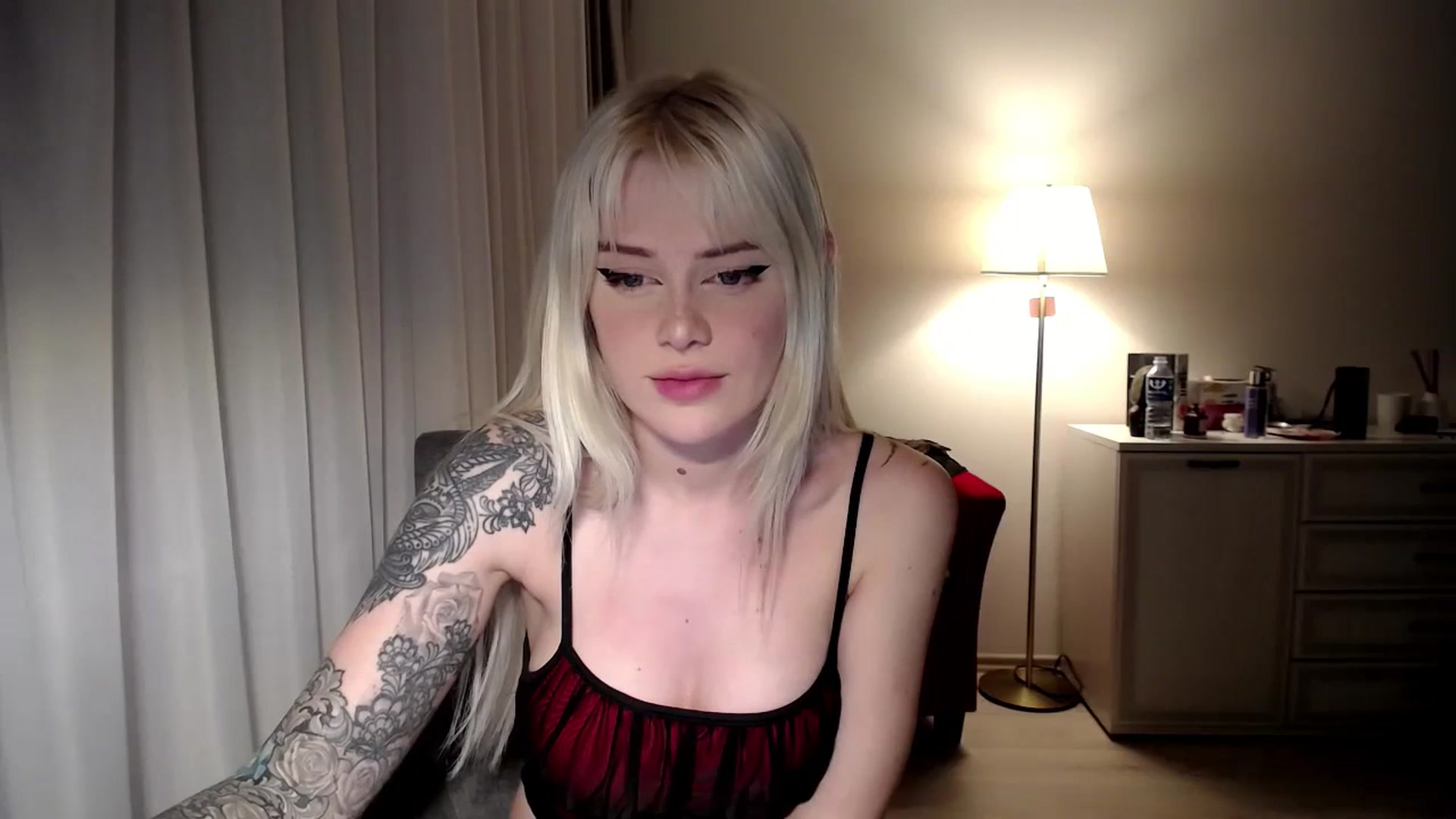Gallery image thumbnail from Elsie_Marina's myfreecams stream on, 07/03/2023, 21:13 image 19 of 20