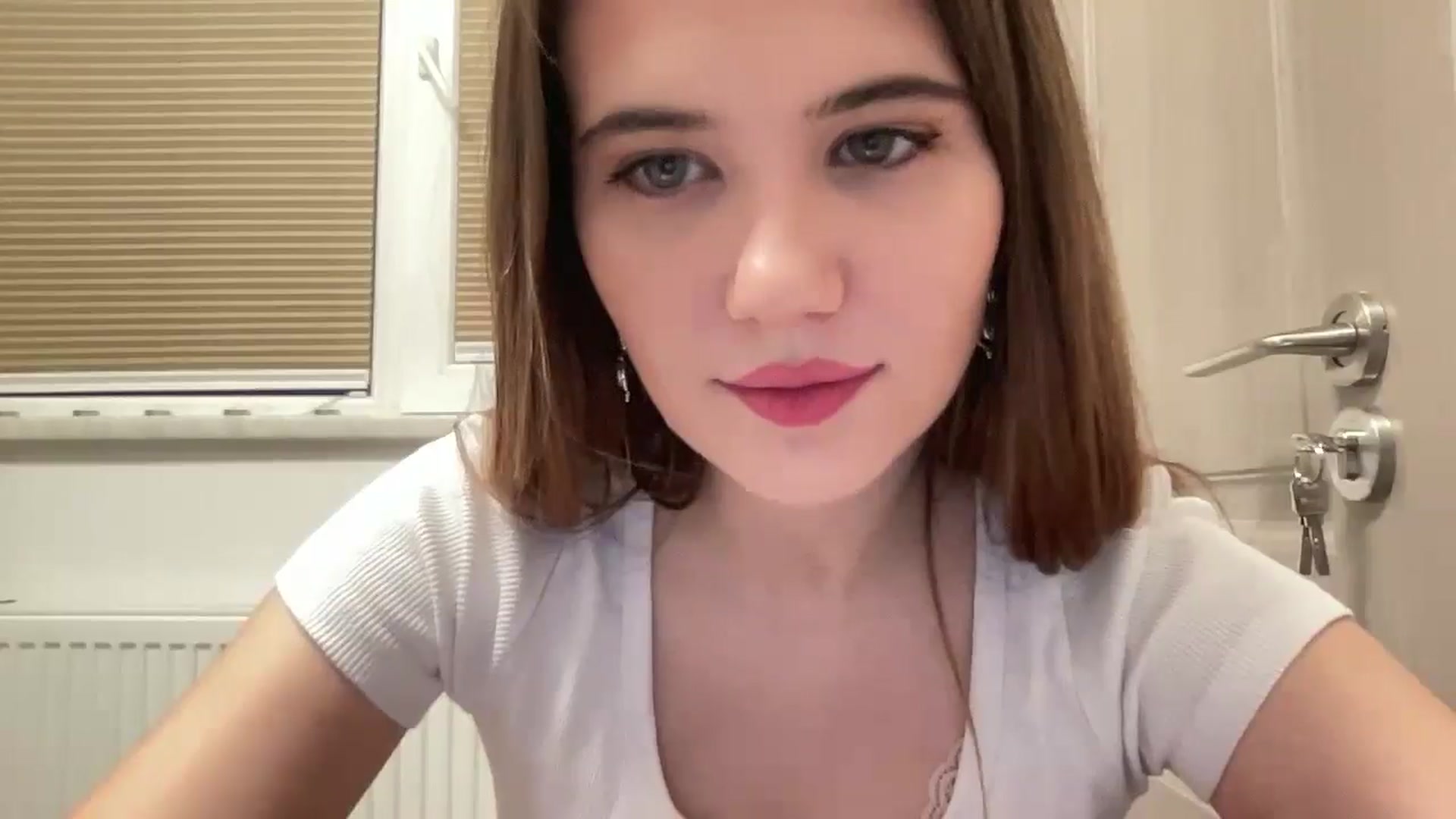 Gallery image thumbnail from Elvira's myfreecams stream on, 01/28/2026, 20:24 image 12 of 20