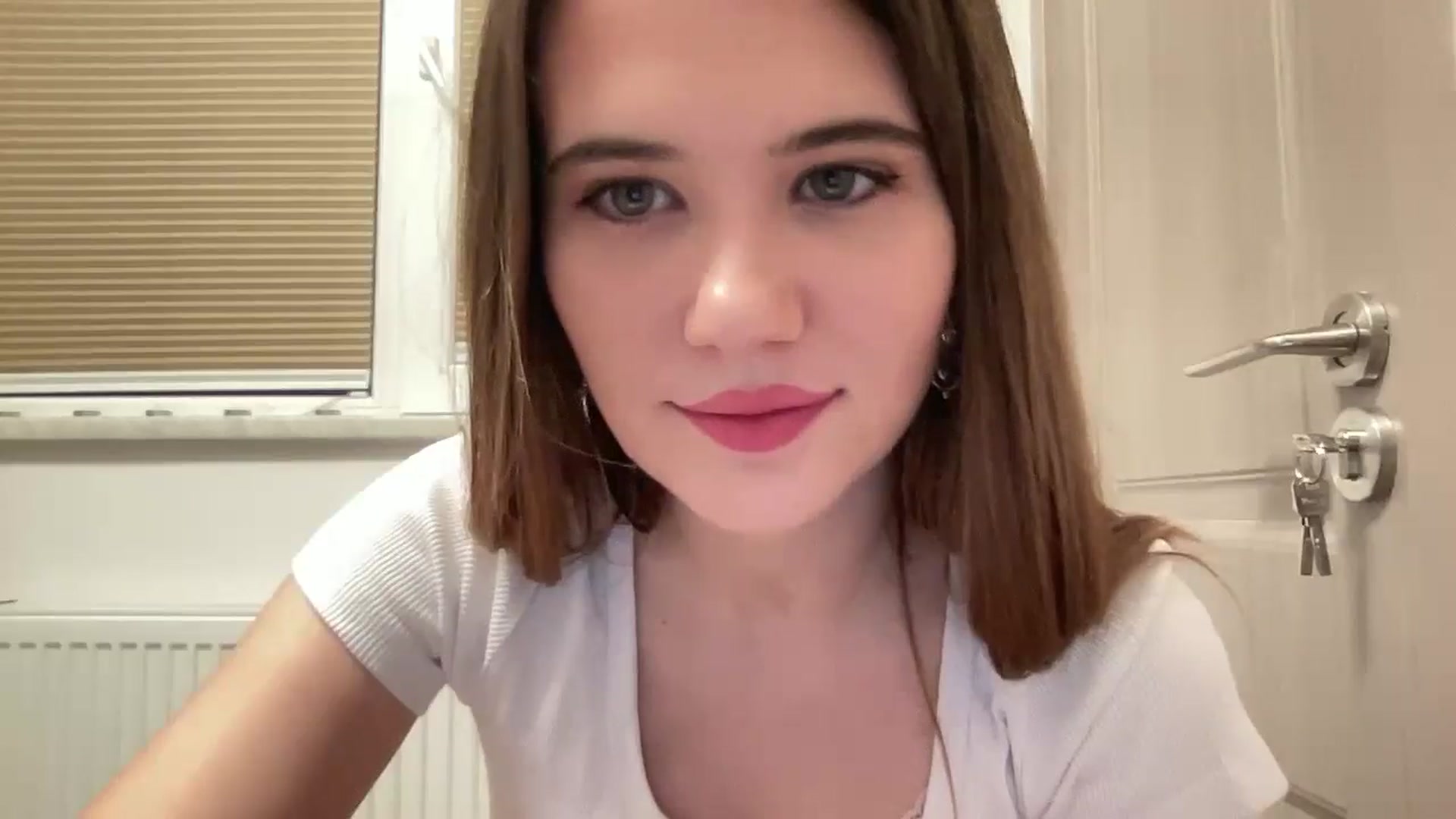 Gallery image thumbnail from Elvira's myfreecams stream on, 01/28/2026, 20:24 image 19 of 20