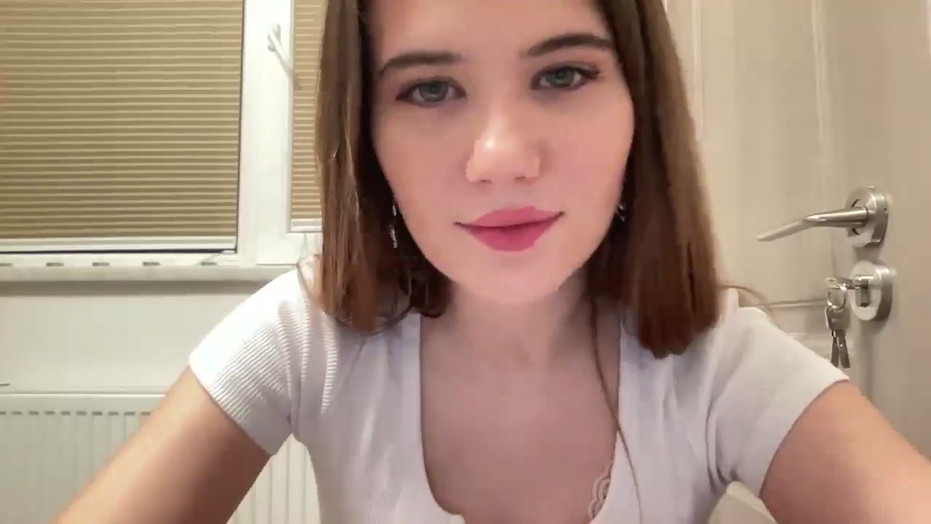 Gallery image thumbnail from Elvira's myfreecams stream on, 01/28/2026, 20:24 image 13 of 20